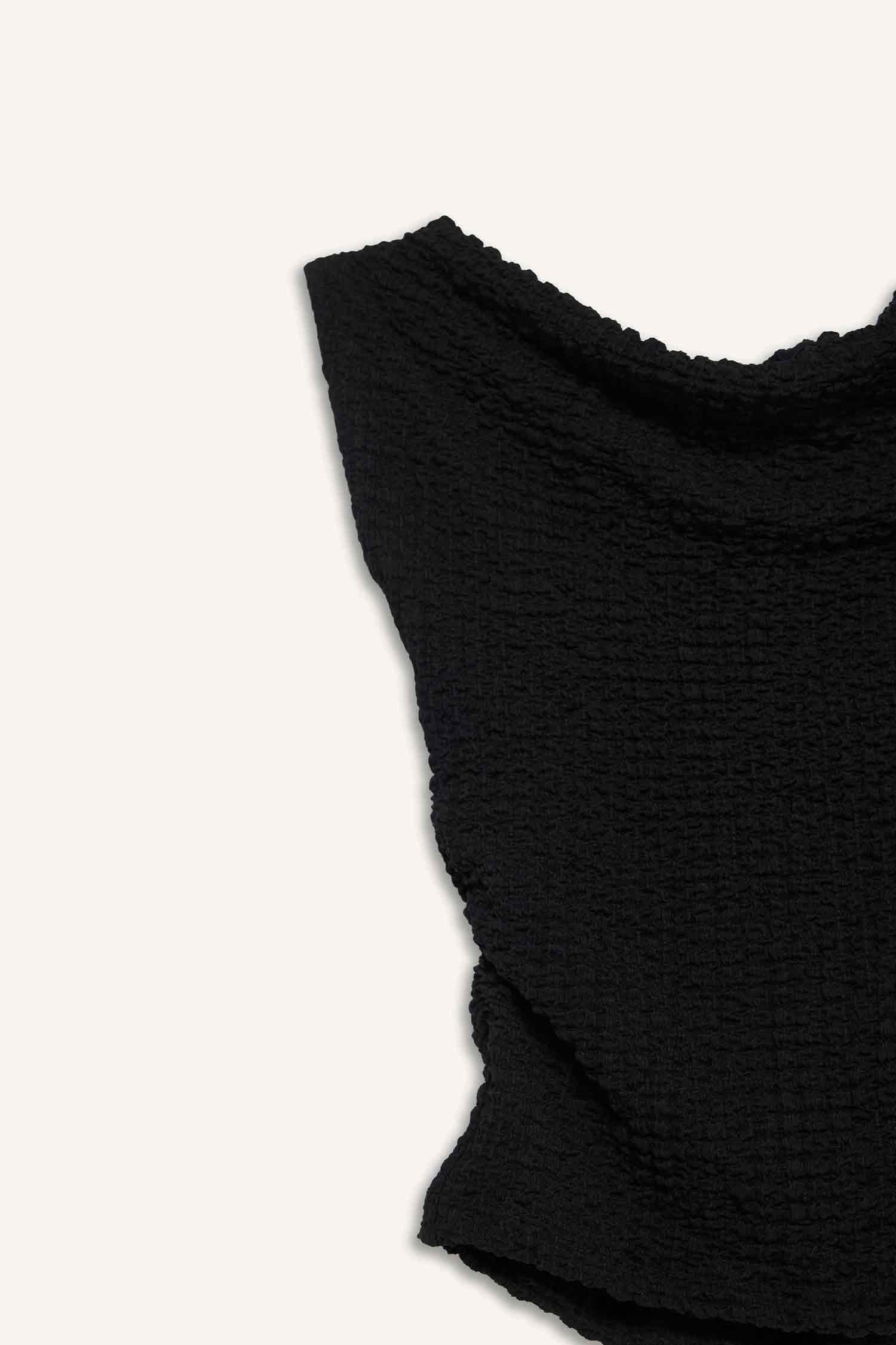 Slim Fit Narrow Cut One-Shoulder Crinkle Blouse