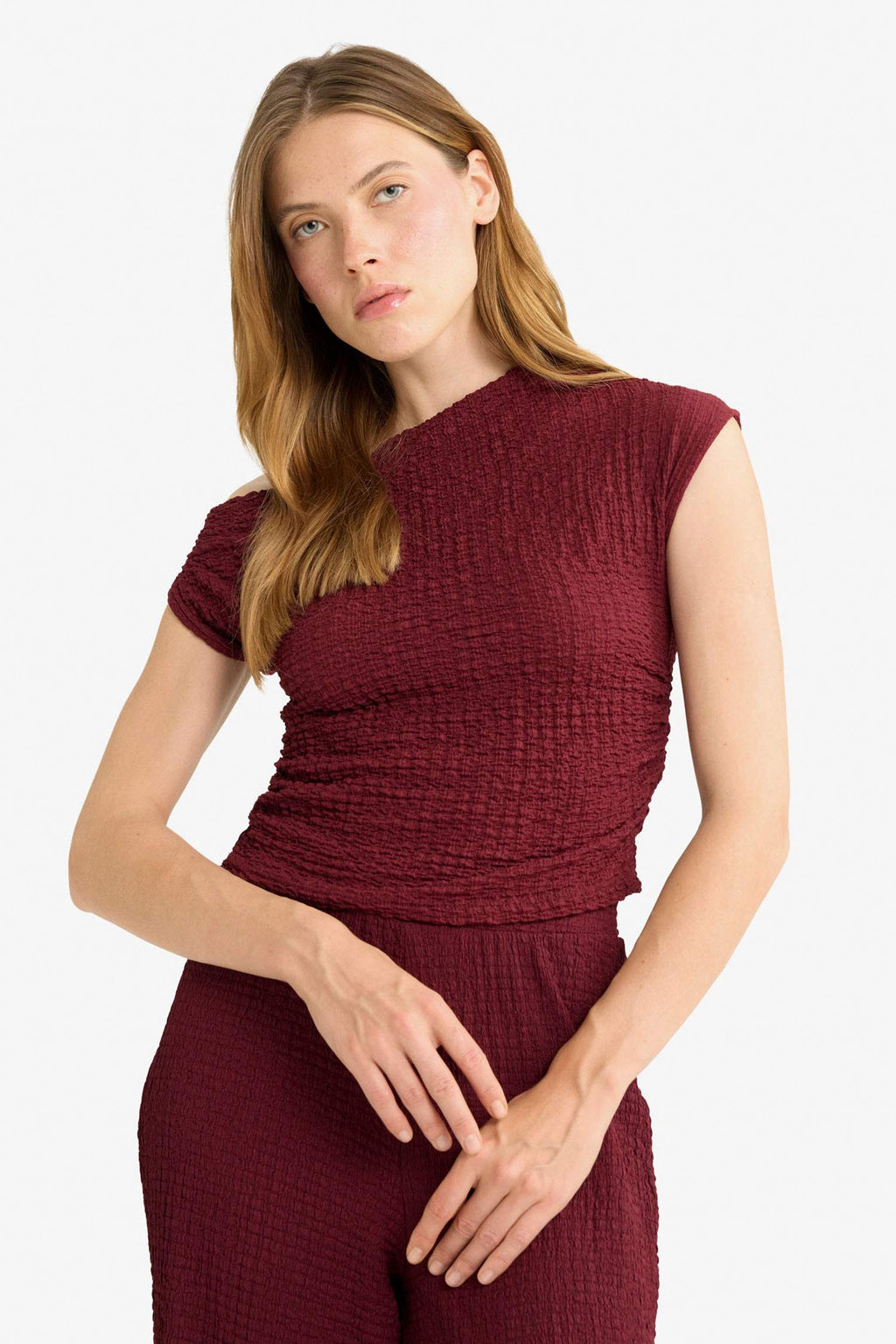 Slim Fit Narrow Cut One-Shoulder Crinkle Blouse