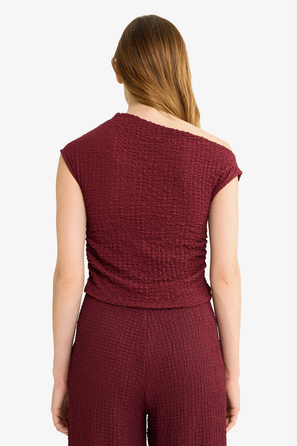 Slim Fit Narrow Cut One-Shoulder Crinkle Blouse