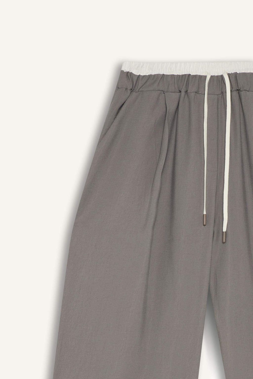 Baggy Fit Double Pocket Normal Waist Standard Length Tencel Trousers