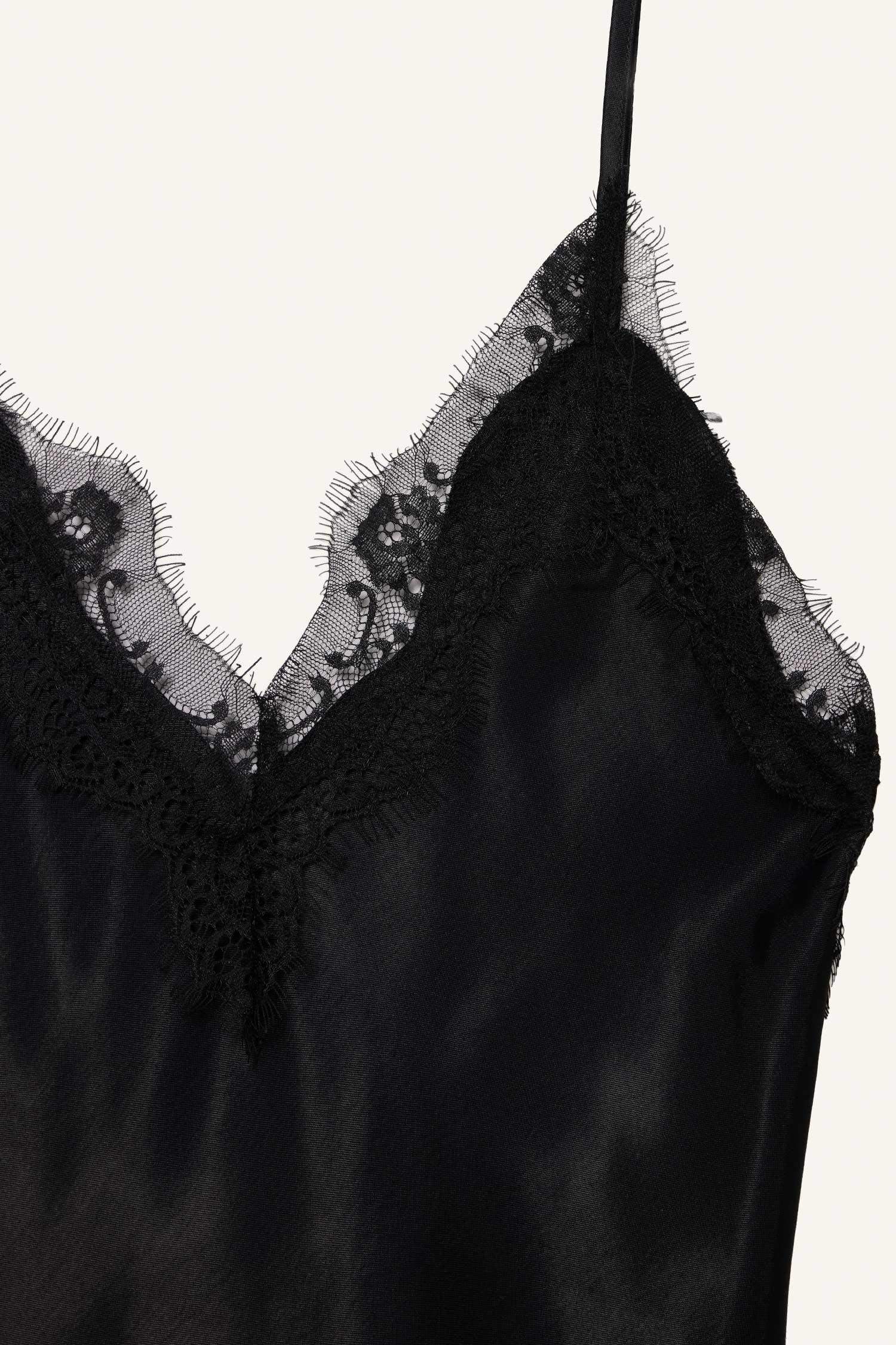 Regular Fit V-Neck Lace Detailed Satin Thin Strappy Blouse