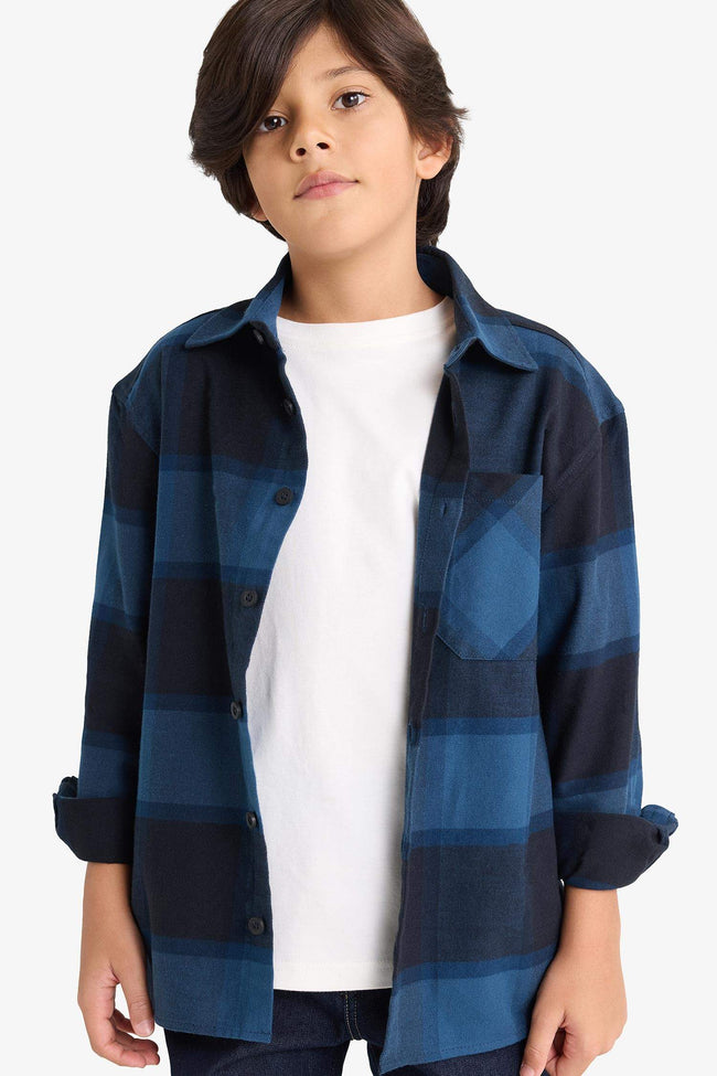 Boys Oversize Loose Fit Polo Collar Plaid Flannel Long-Sleeve Shirt Hover Image