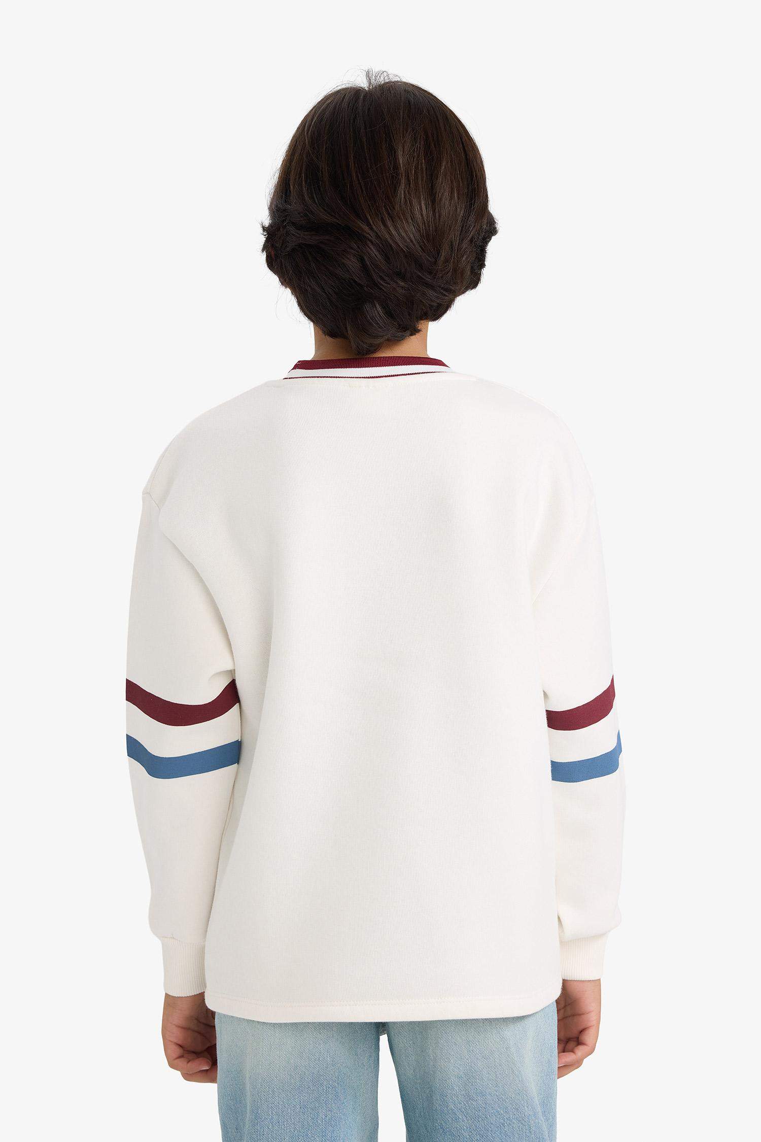 Boys Crew Neck Printed Sweatshirt with Soft Fleece Lining