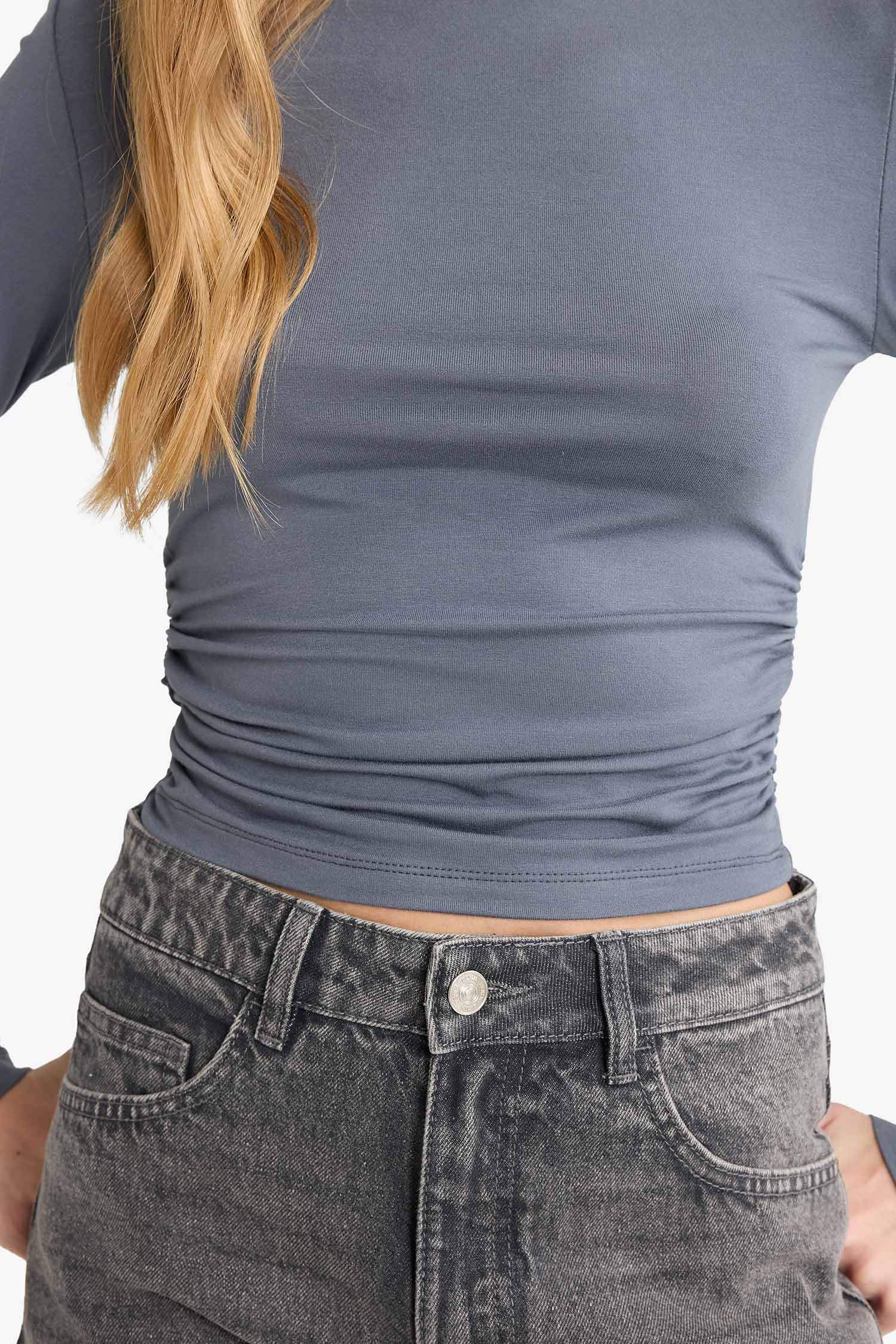 Fitted Half Turtleneck Long Sleeve Blouse