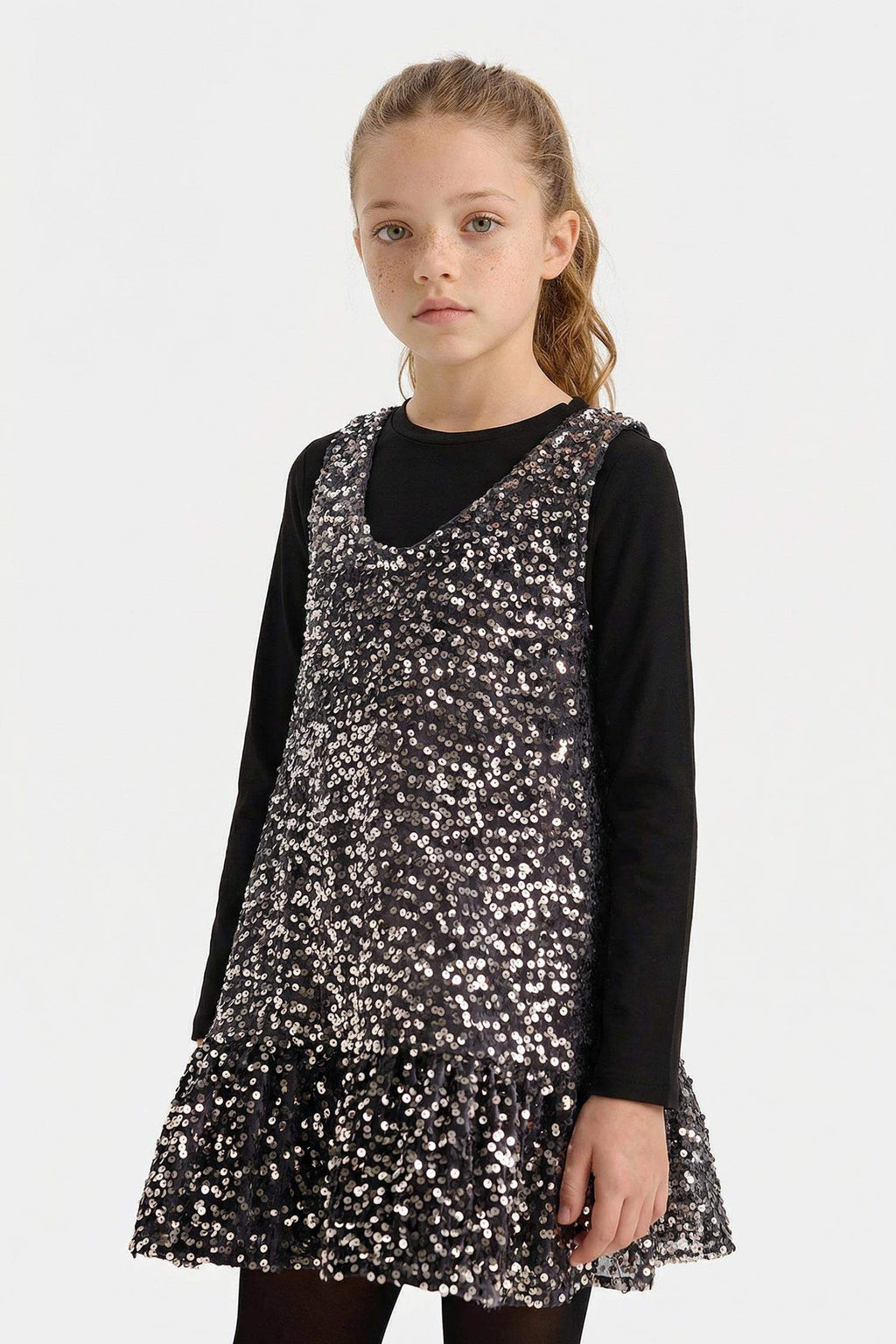 Girls Christmas Themed 2-Piece Set: Long-Sleeved T-shirt and Sequined Sleeveless Dress