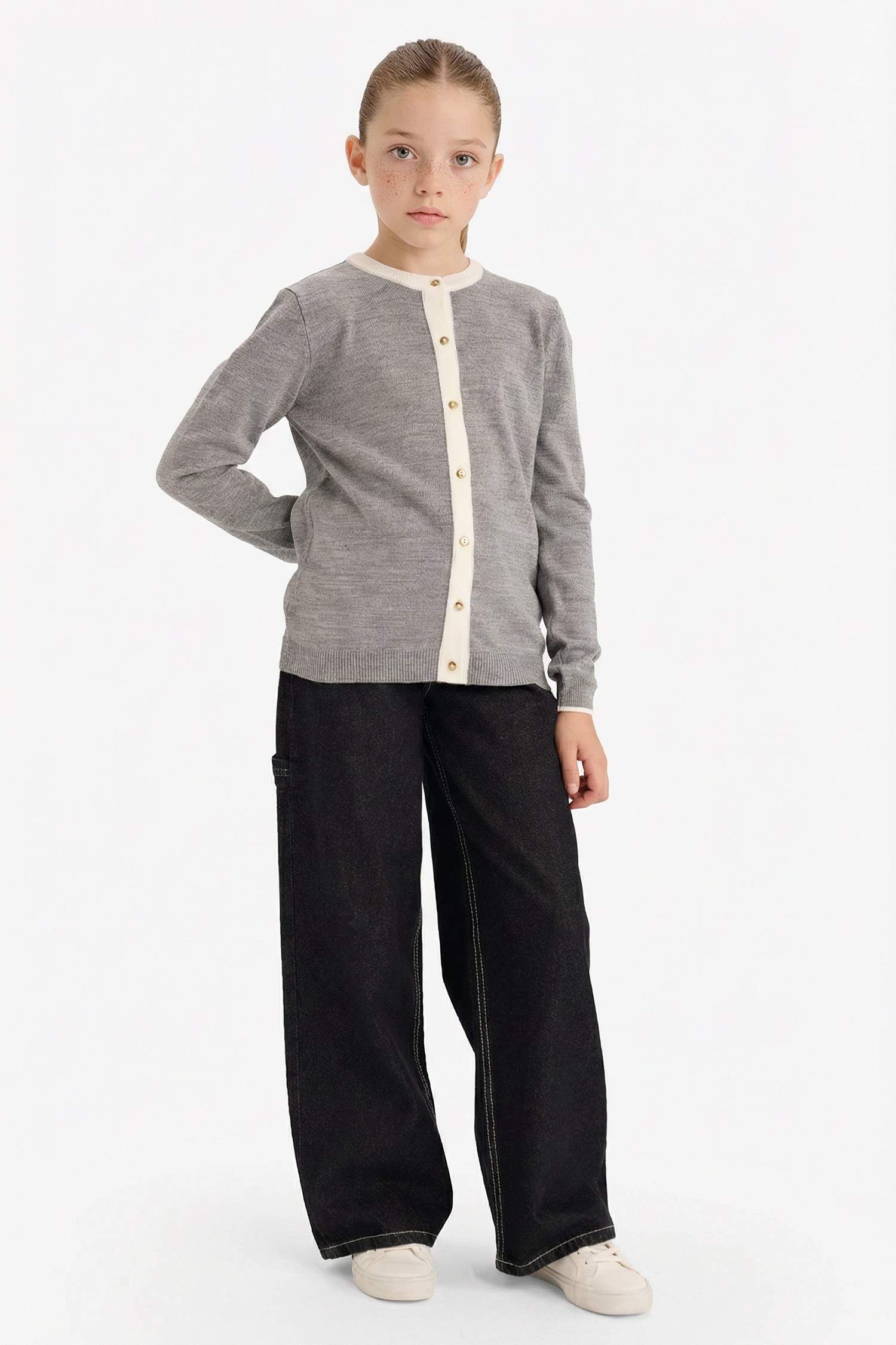 Girls Buttoned Cardigan