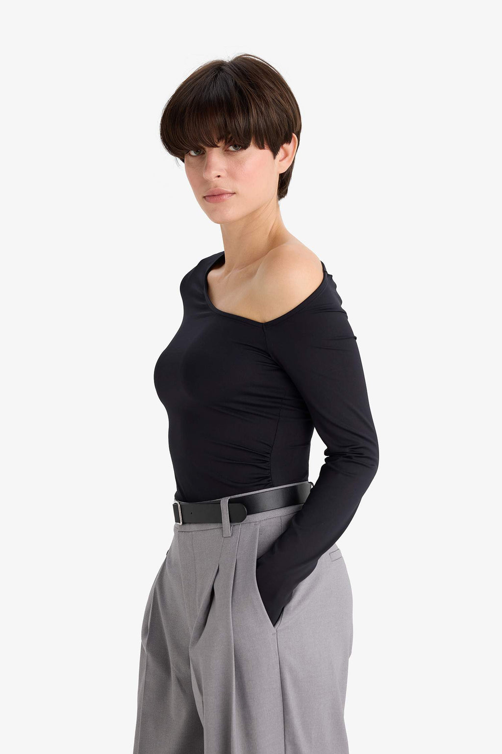 Slim Fit Narrow Cut One Shoulder Long Sleeve Bodysuit