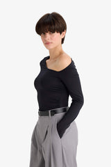 Slim Fit Narrow Cut One Shoulder Long Sleeve Bodysuit