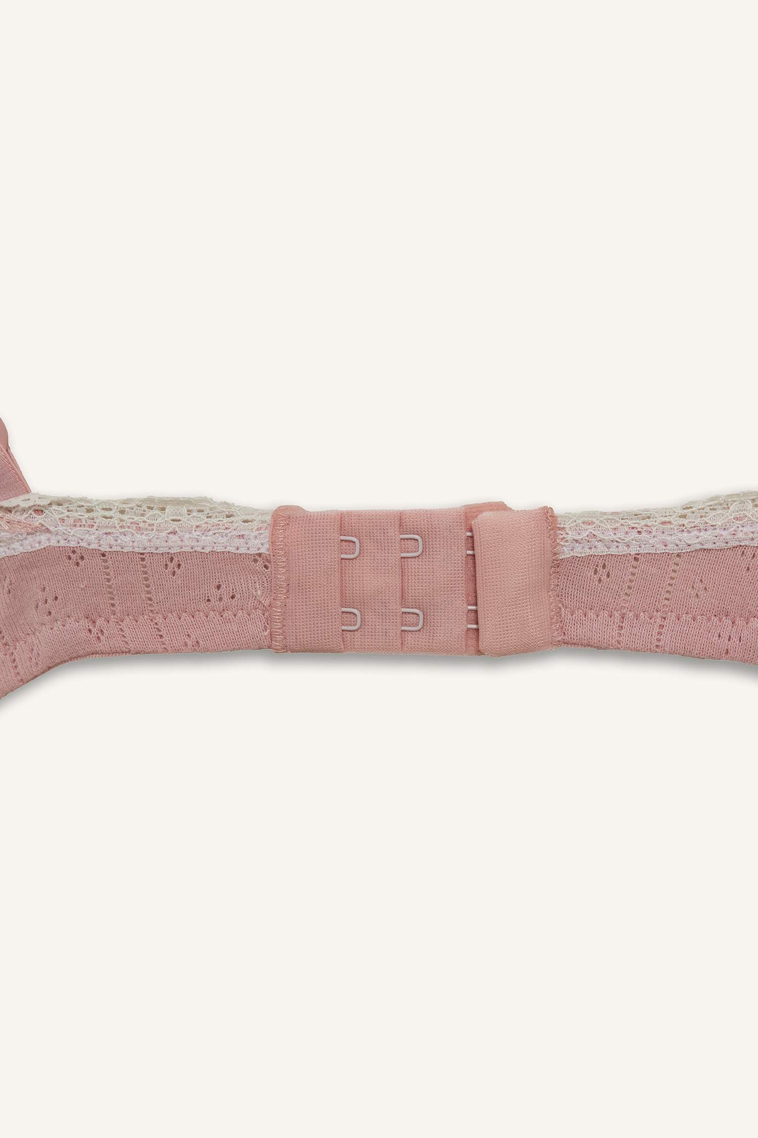 Lace-Detailed Ribbed Bralette With Removable Cups And Padded, Wire-Free Design.