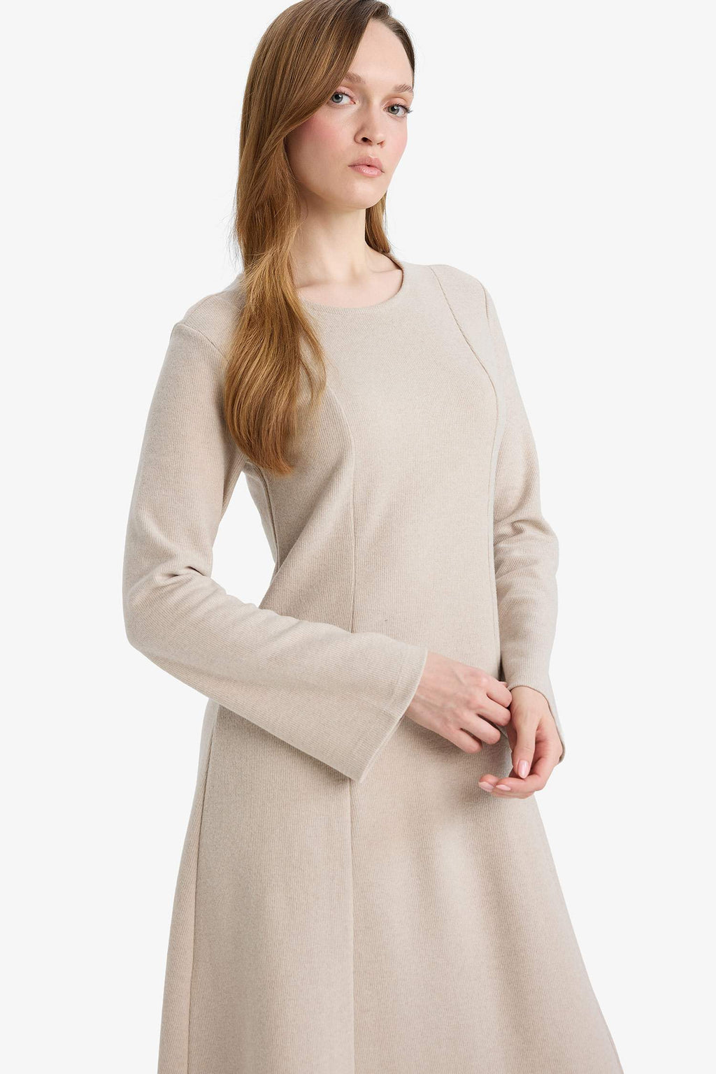 Crew Neck Long Sleeved Maxi Dress In Ribbed Fabric