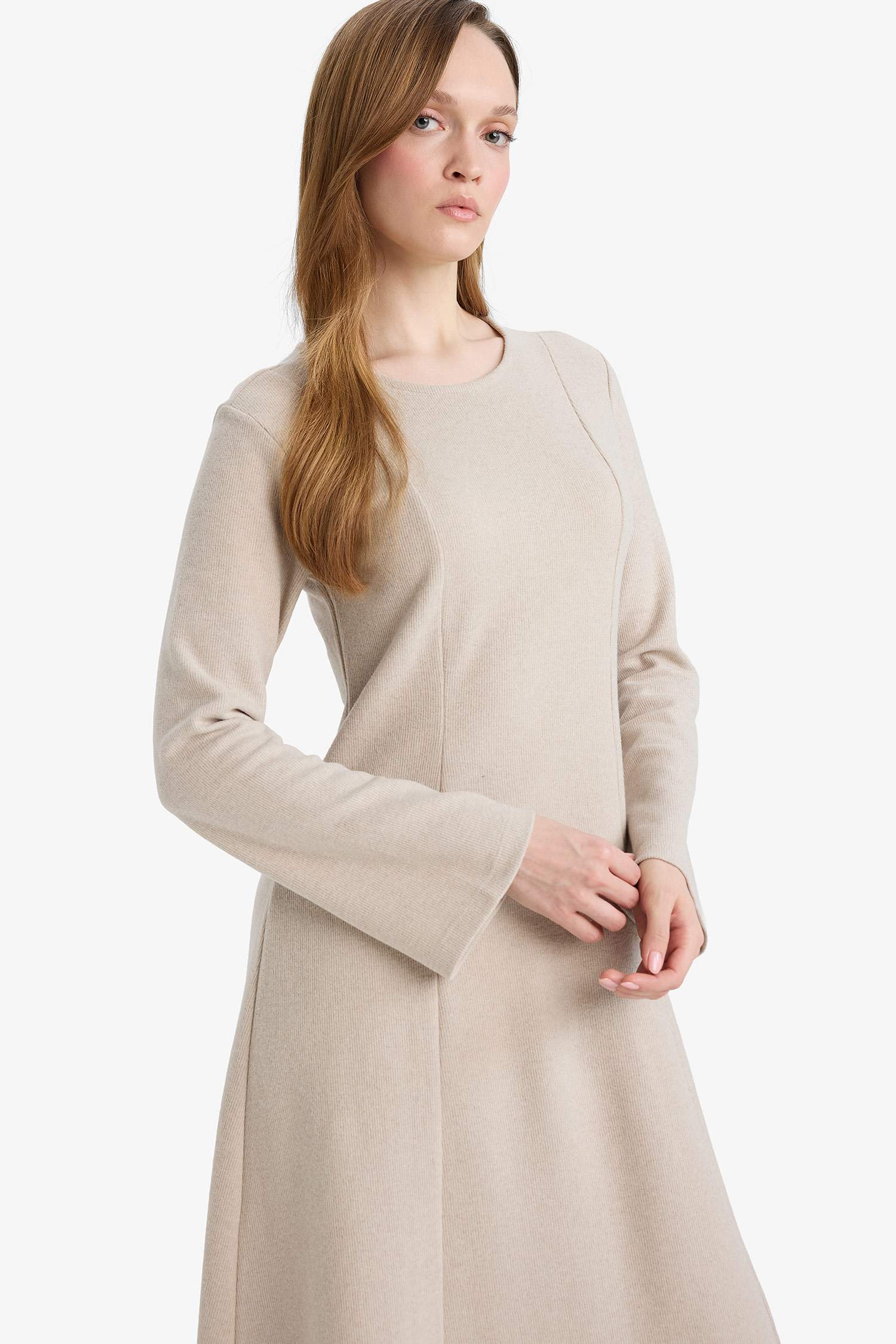 Crew Neck Long Sleeved Maxi Dress In Ribbed Fabric