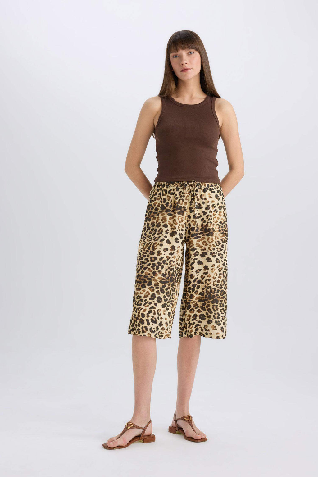 High Waist Elastic Leopard Viscose Capri