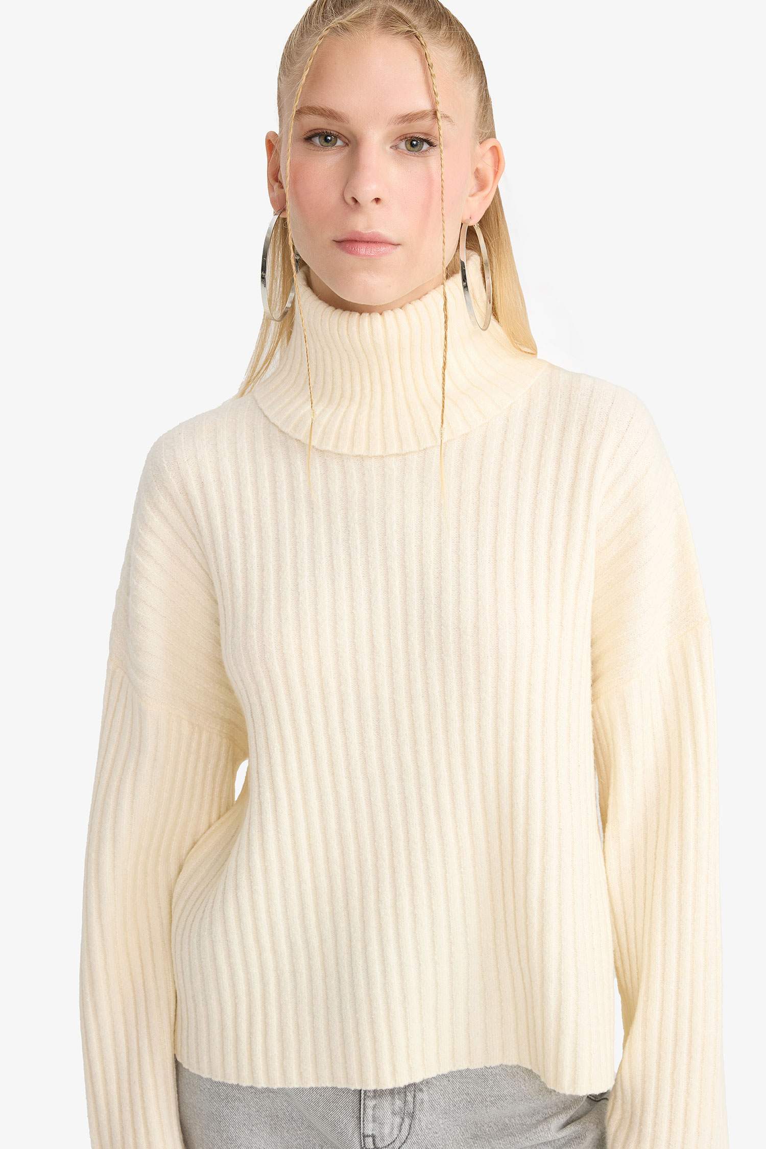 Oversize Fit Turtleneck Pullover