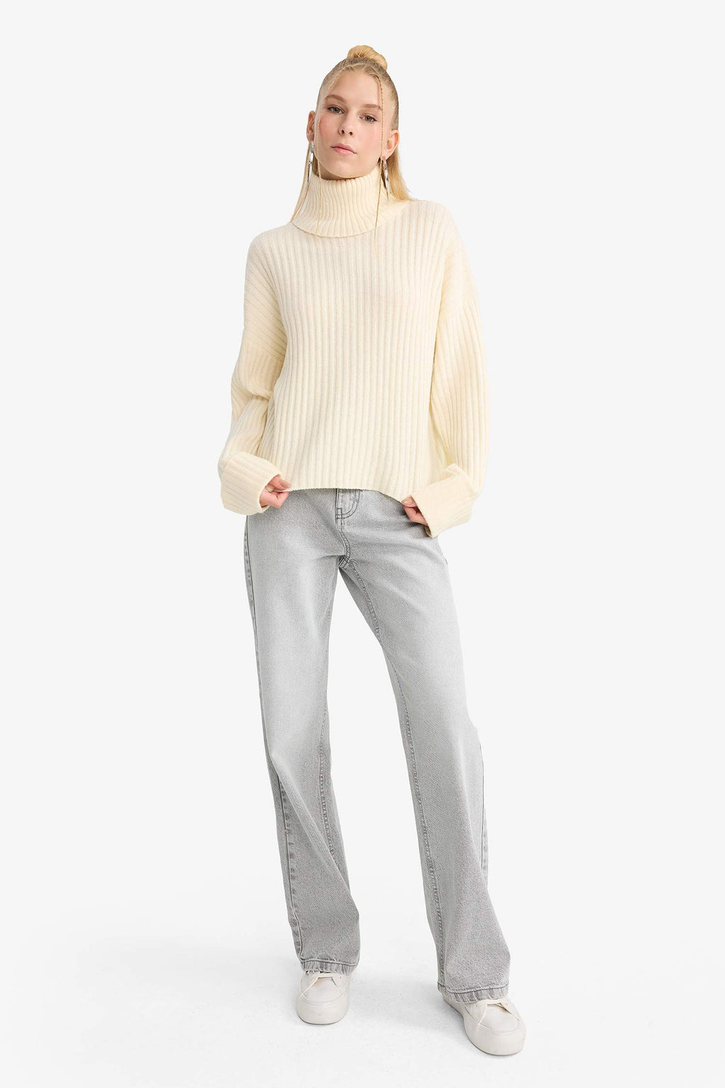 Oversize Fit Turtleneck Pullover