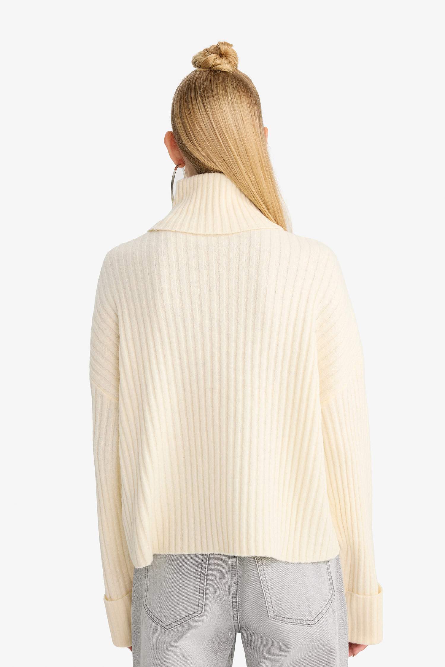 Oversize Fit Turtleneck Pullover