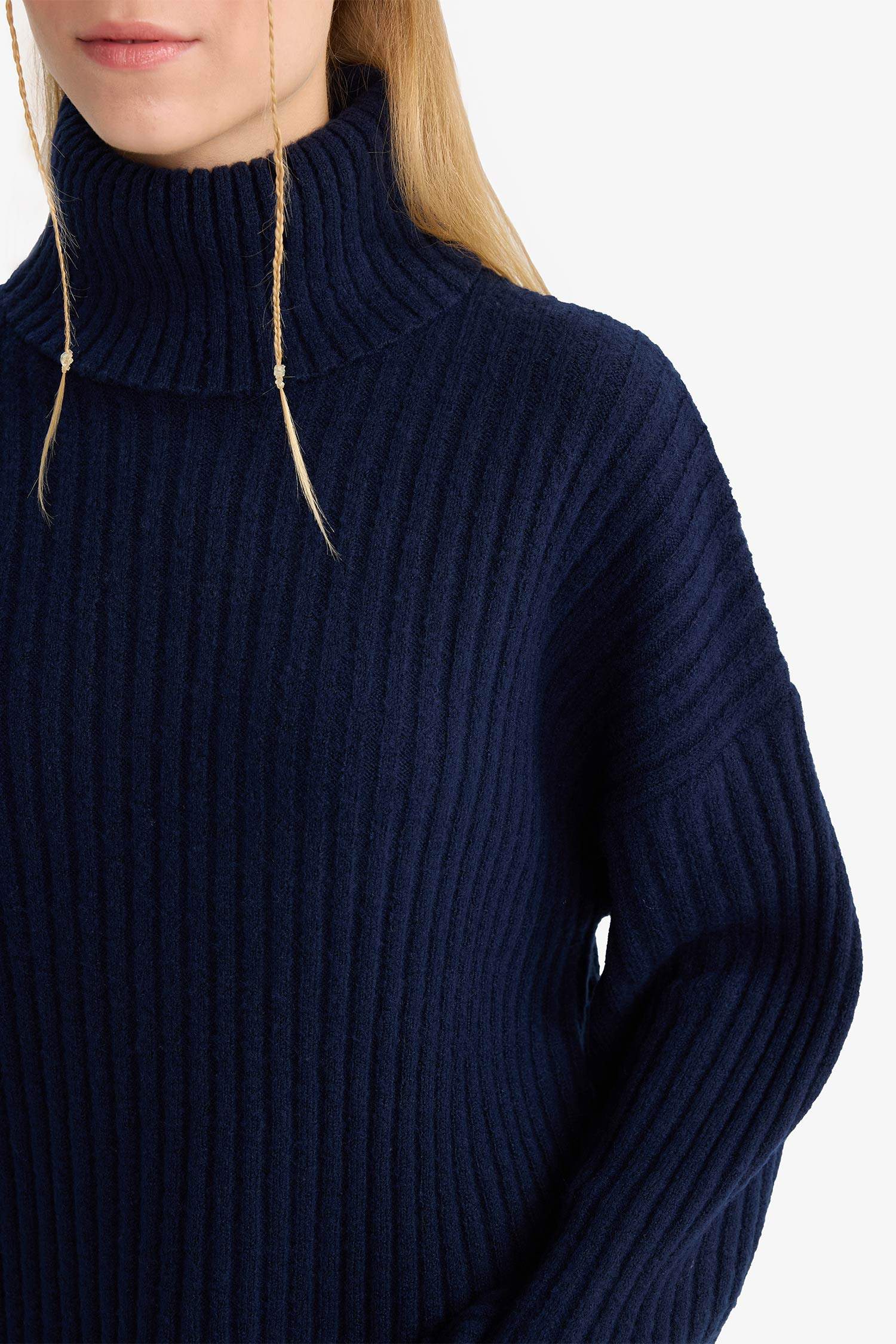 Oversize Fit Turtleneck Pullover