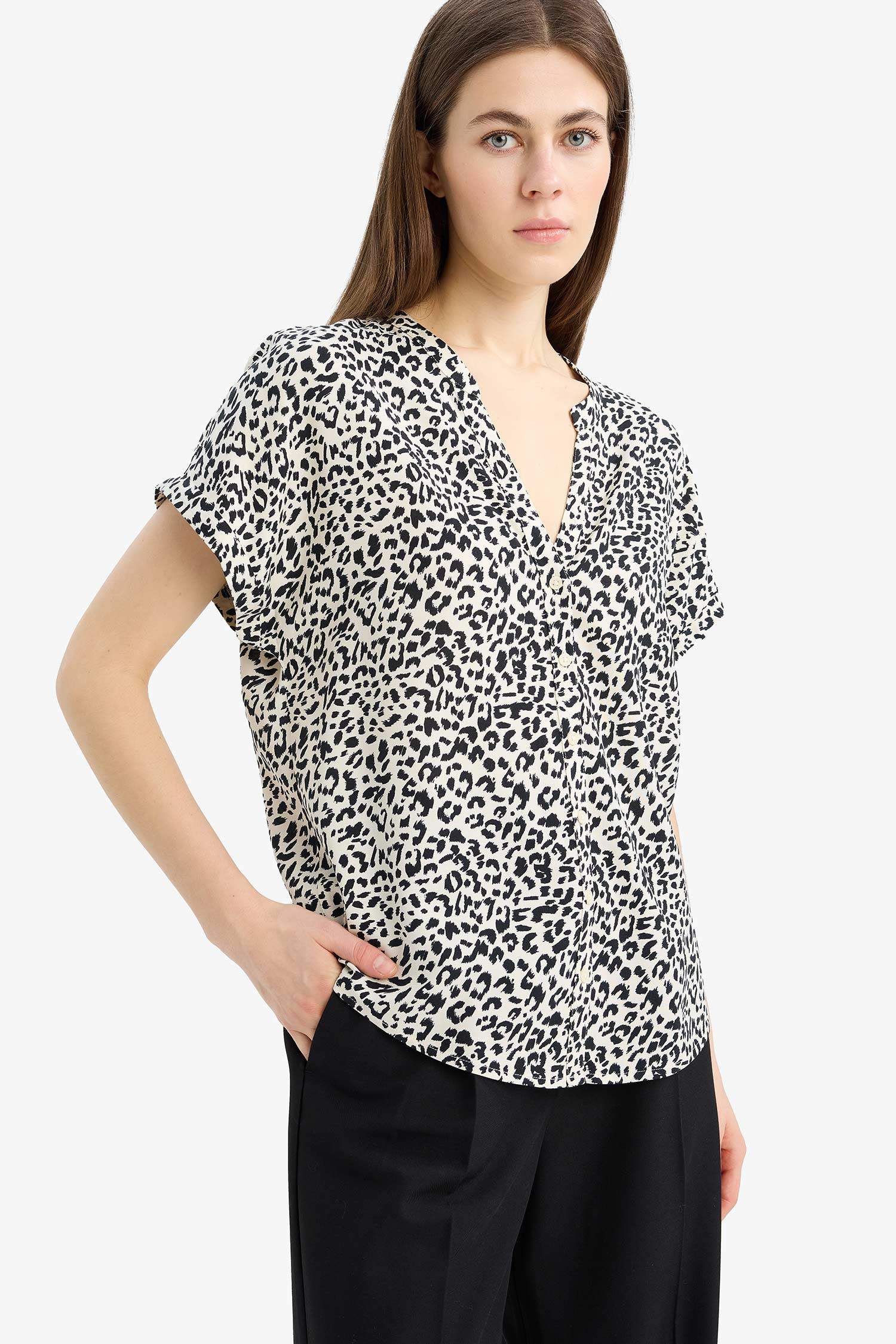 Regular Fit Crew Neck Printed Short Sleeve Shirt