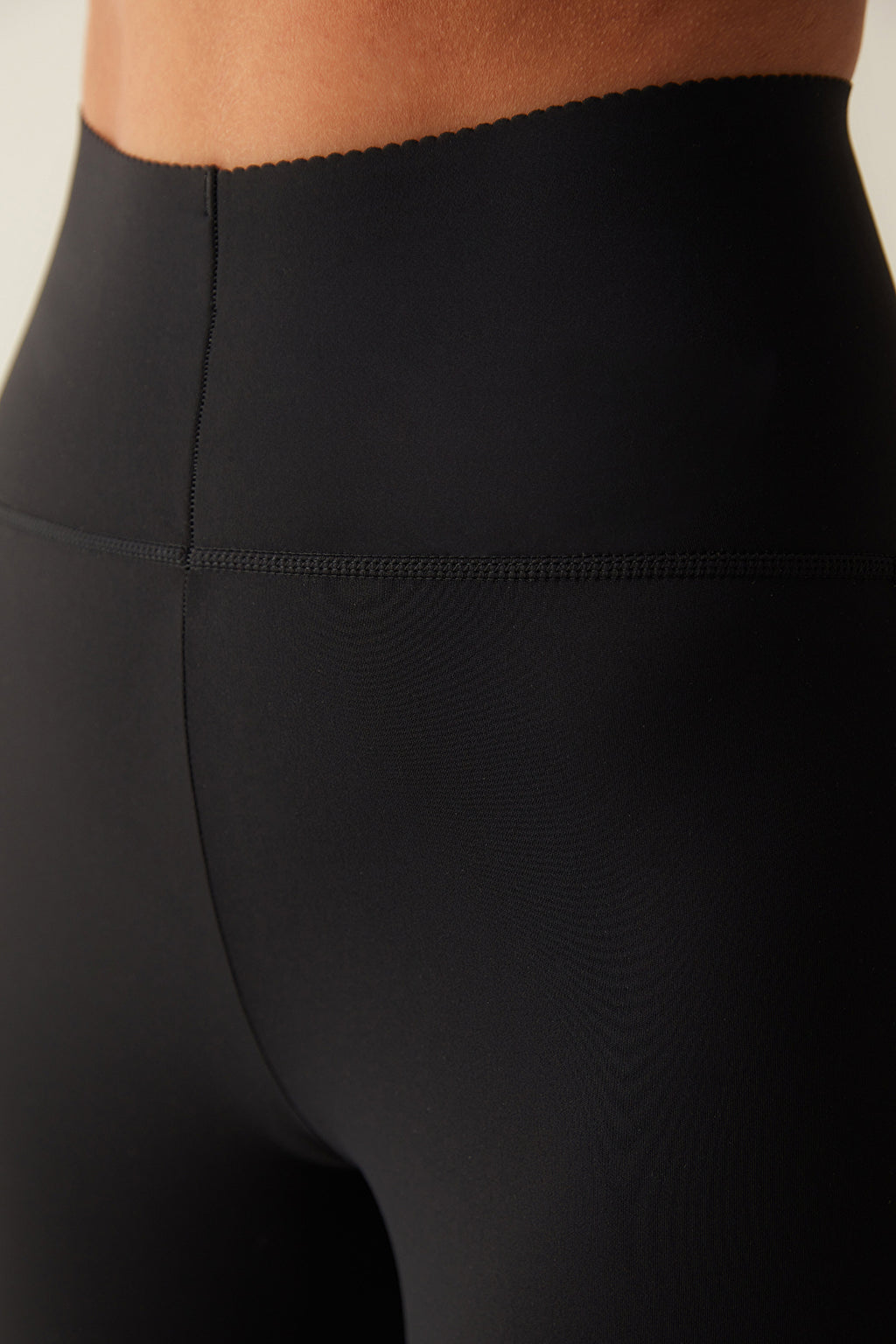 Black Form Legging Tight