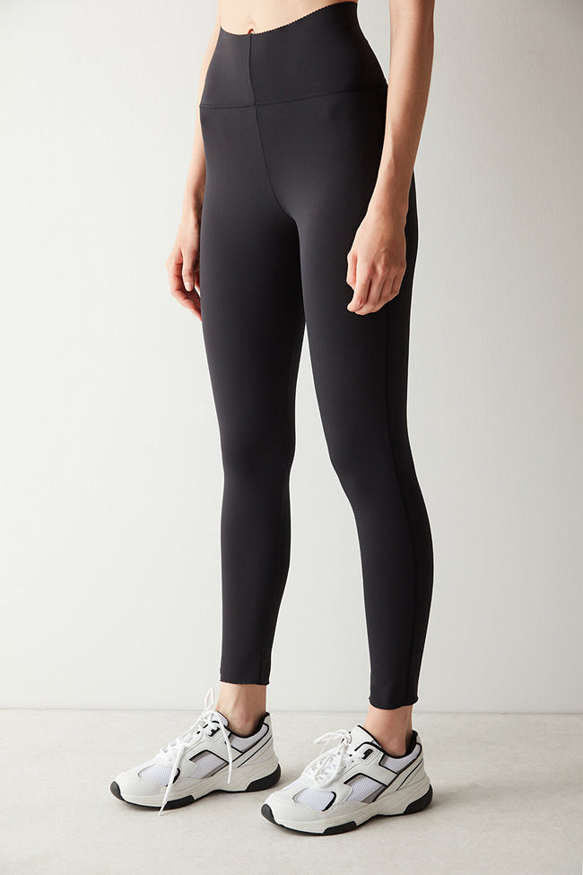 Form Black Legging Hover Image