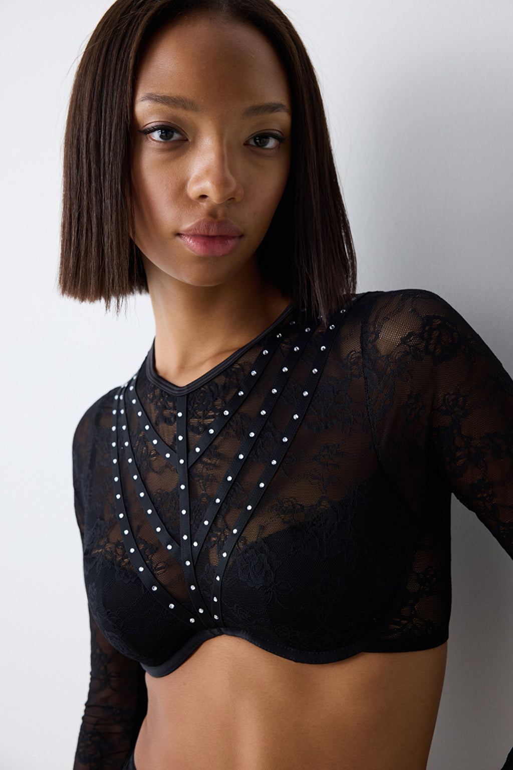 Shinny Lace Lace Long Sleeve Black Croplet