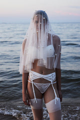 Pearl Detailed Bloom Garter