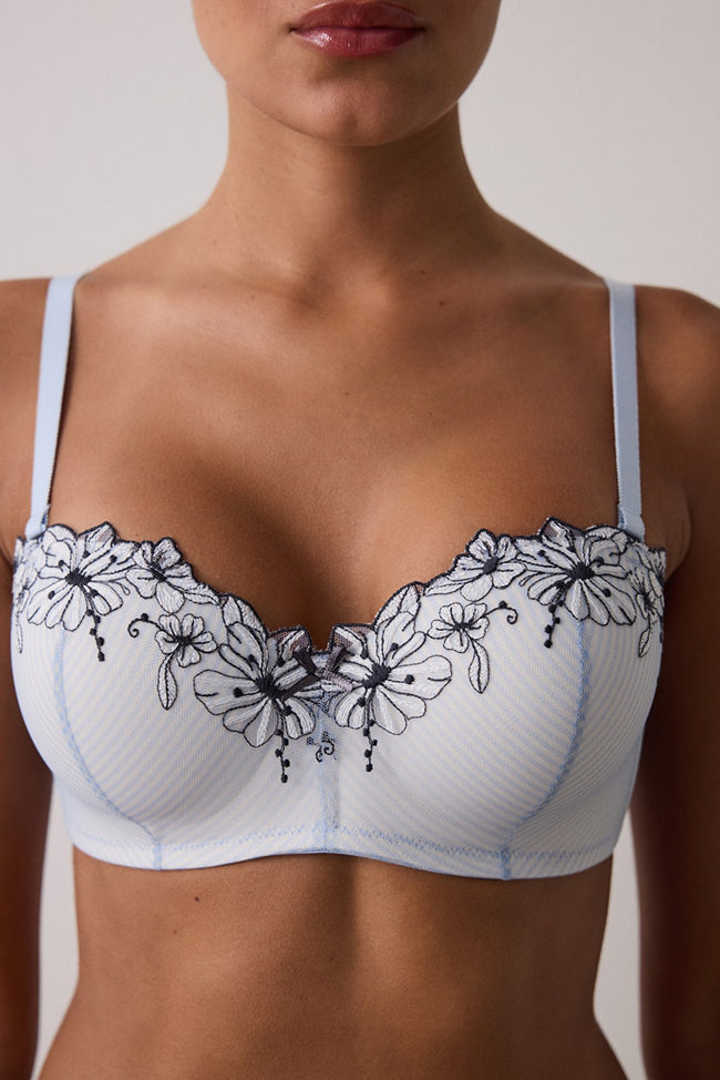 Striped Lotus Embroidered Underwire Minimizer Strapless Bra Main Image