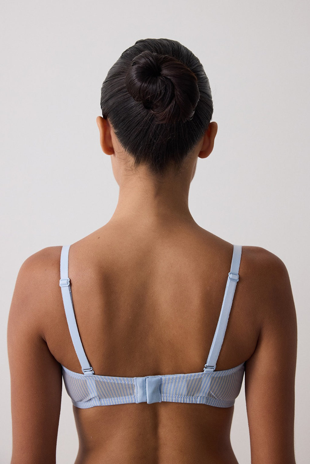 Striped Lotus Embroidered Underwire Minimizer Strapless Bra