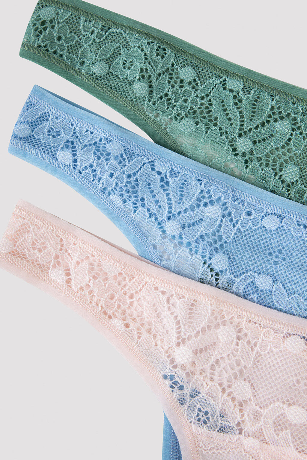 Waterfall Lace Detailed 3In1 Thong