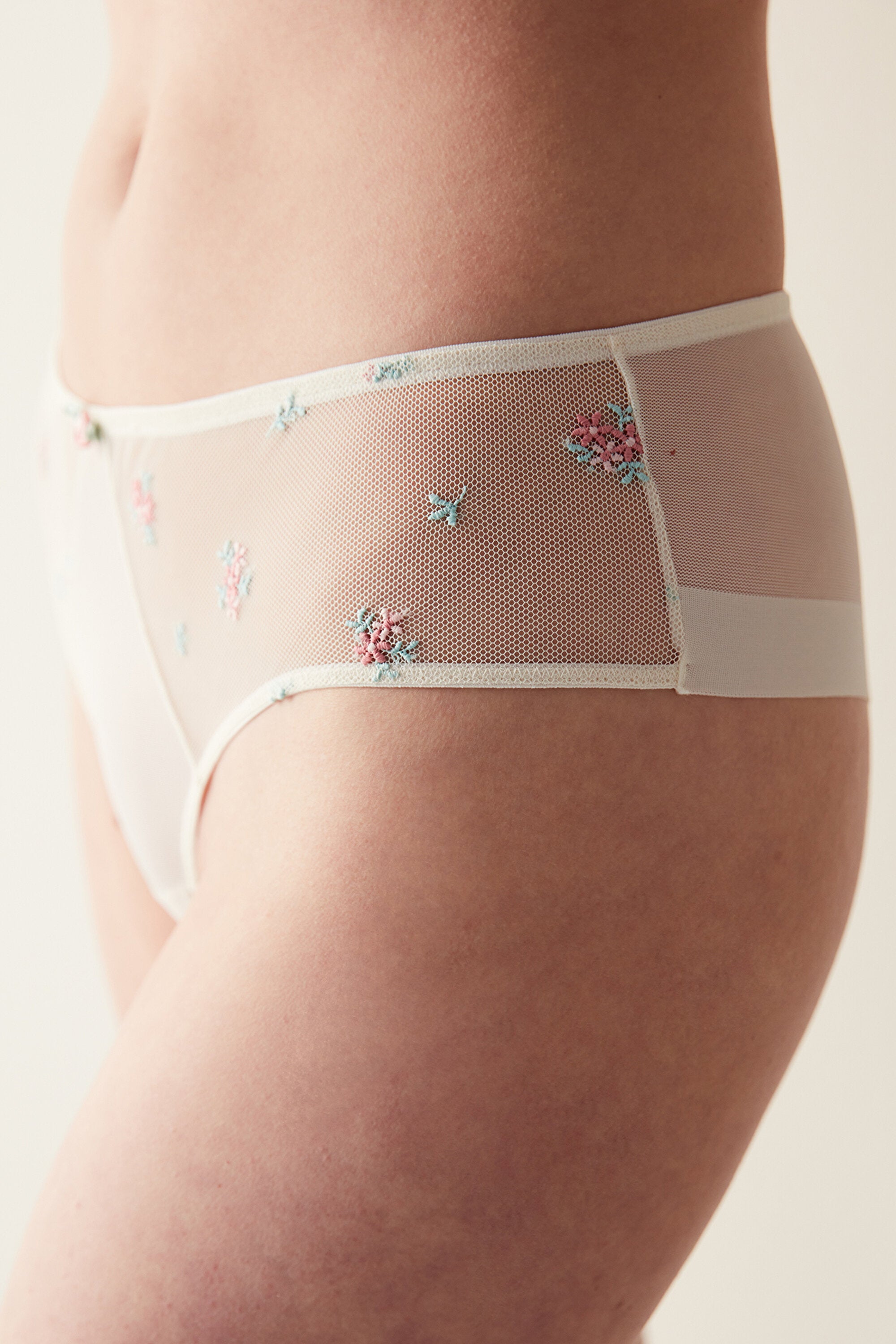 Marvel Broidery Hipster