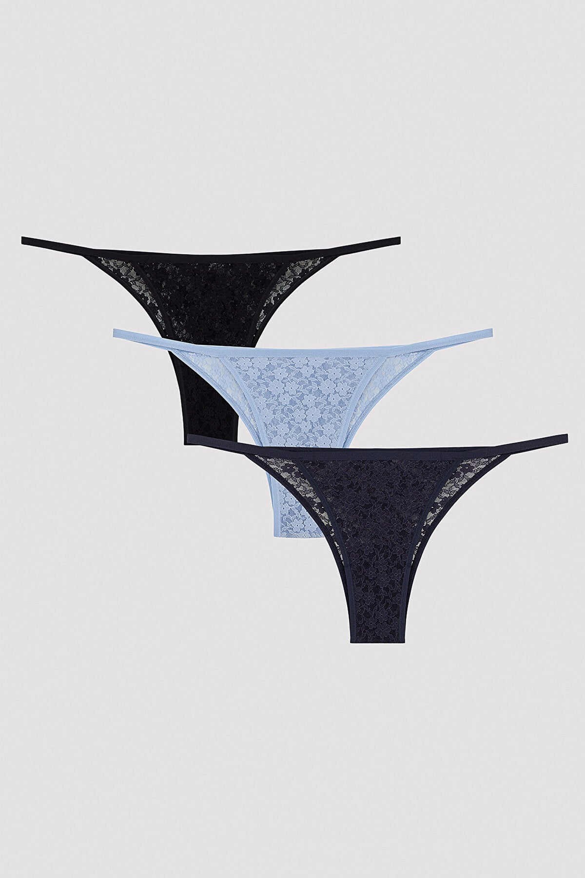 سروال داخلي دانتيل 3 في 1 برازيلي