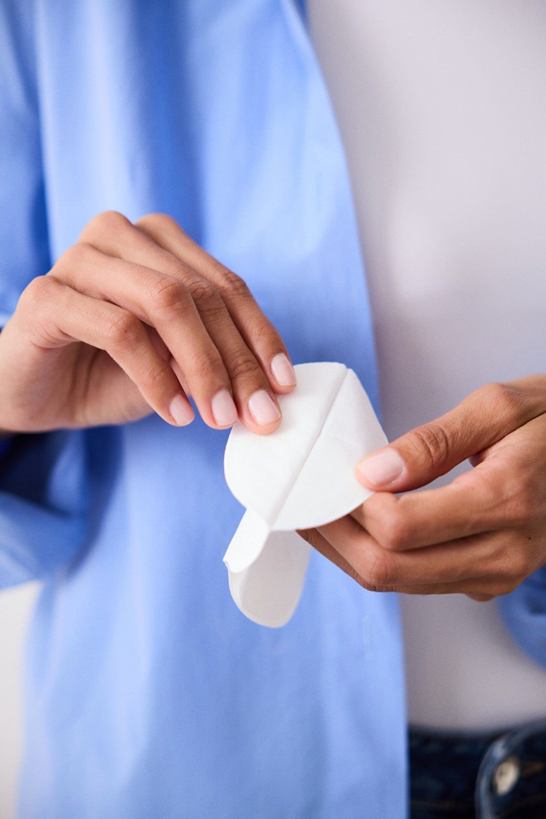 Sweat-Absorbing Optical White Underarm Pad