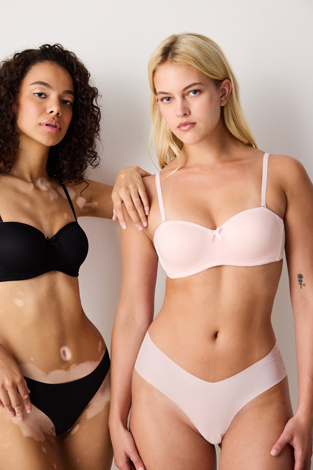 White Underwire Non-Padded Lotus Bra