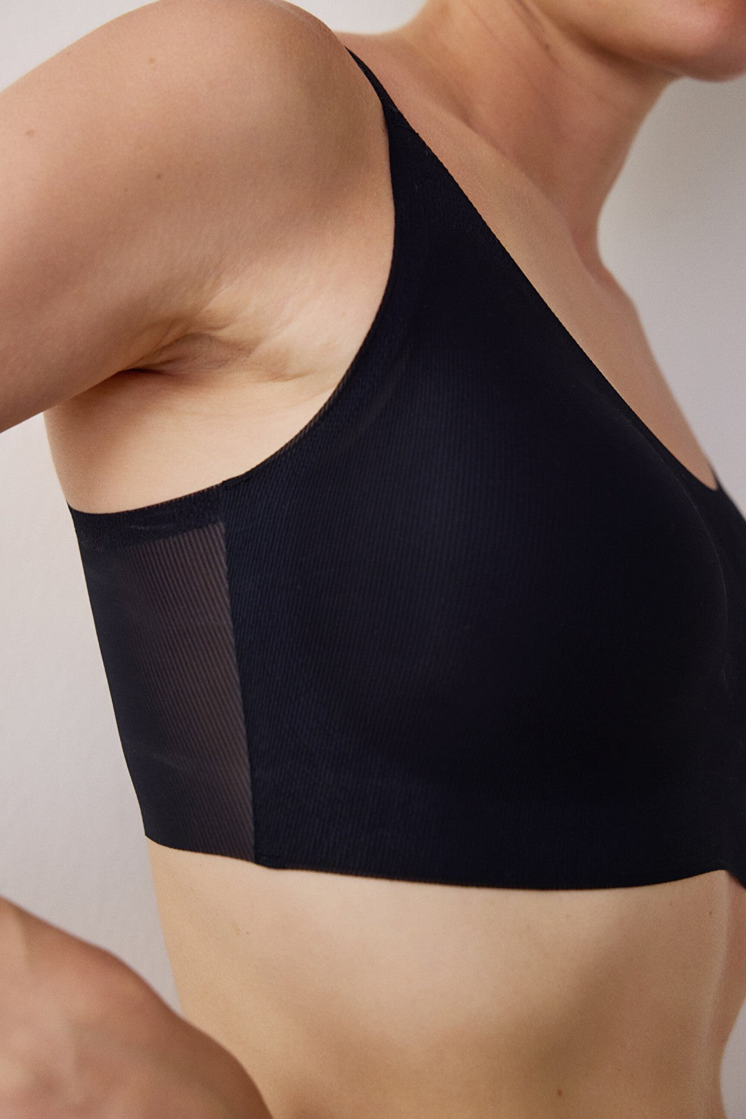Zero Gram Seamless Non-wired Bralet
