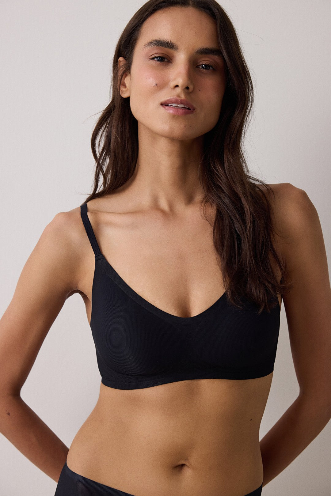 Zero Gram Seamless Non-wired Removable Cup Bra