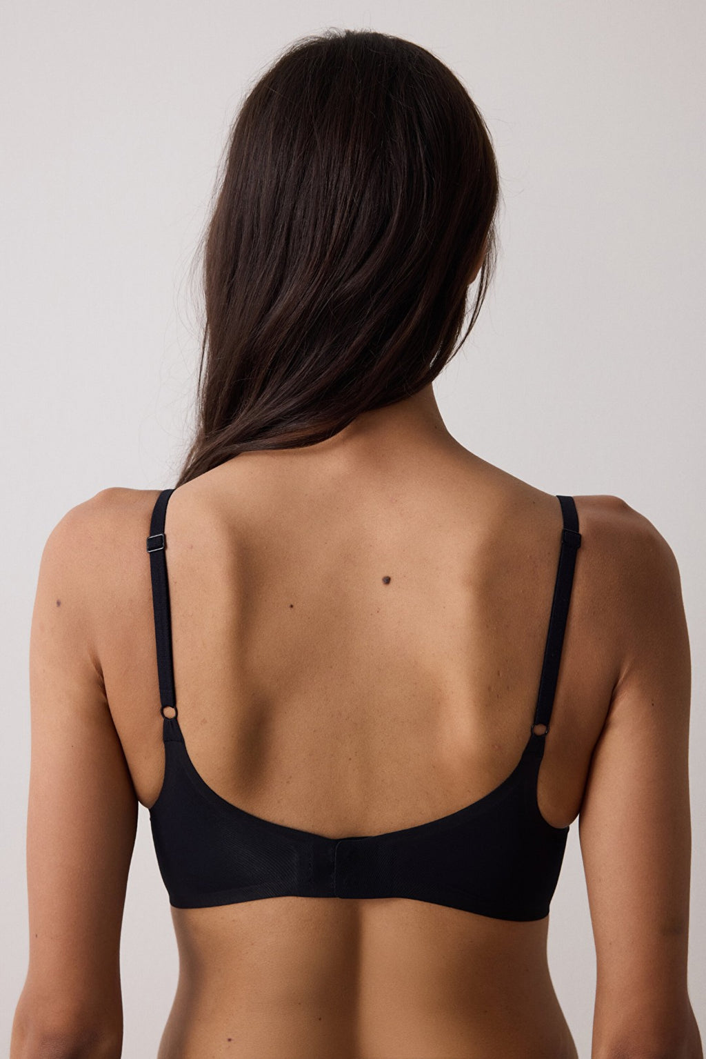 Zero Gram Seamless Non-wired Removable Cup Bra