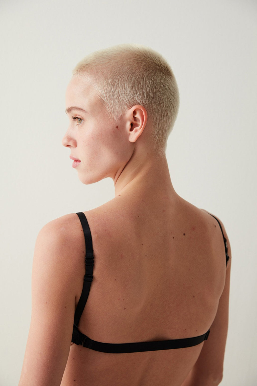 Dekoltemiz Multiway 4 Different Usage Non-Padded Beige Bra