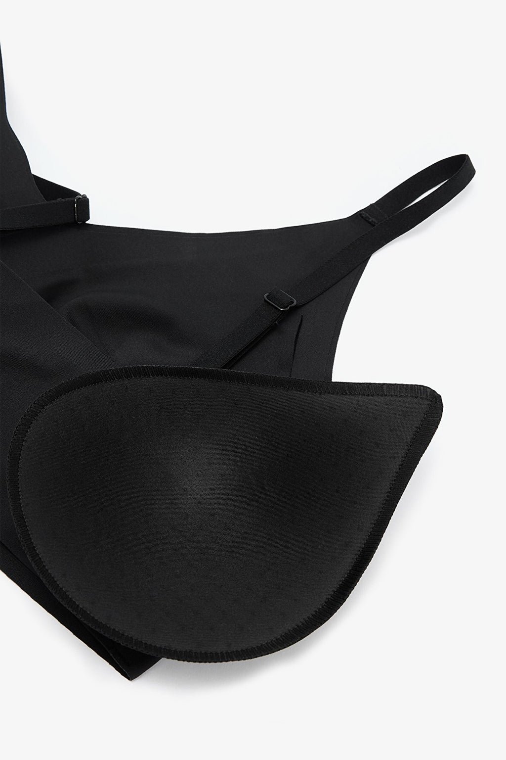 #LeaveNoMark Black Invisible Wire-Free Seamless Bralette