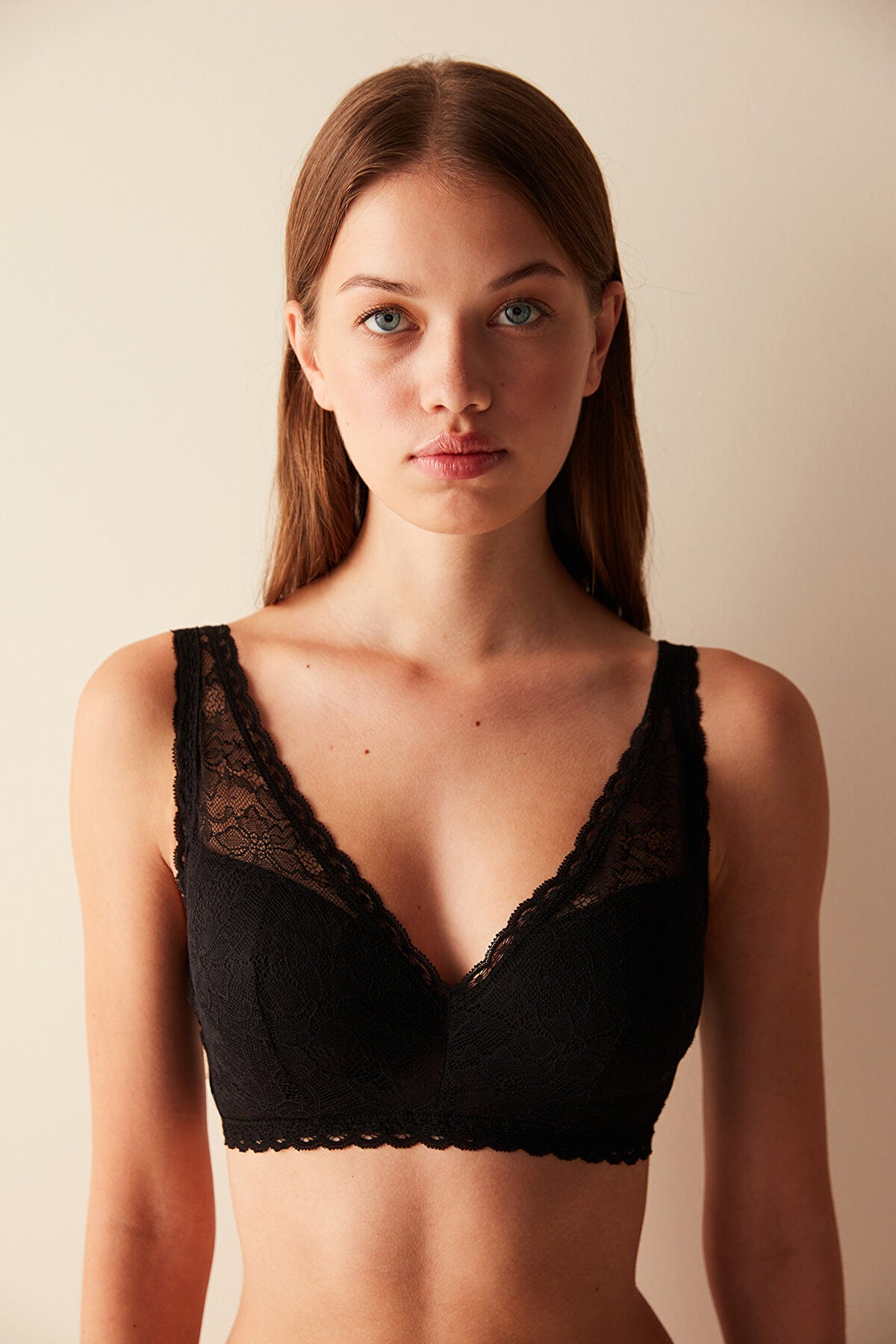 Amore Lace Black Bra