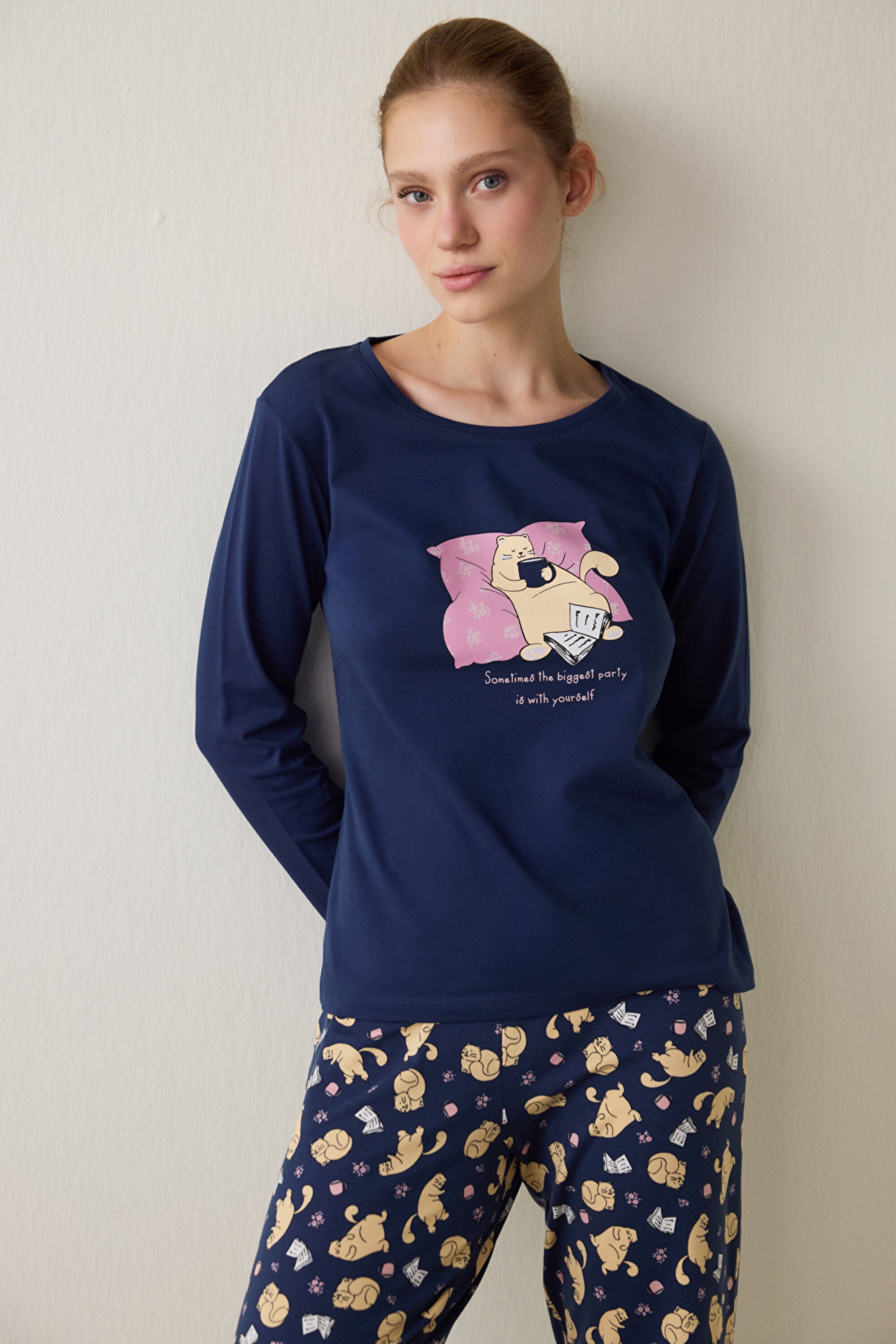 Indigo Sleepy Cat Crew Neck Cotton Long Sleeve Pajama Set