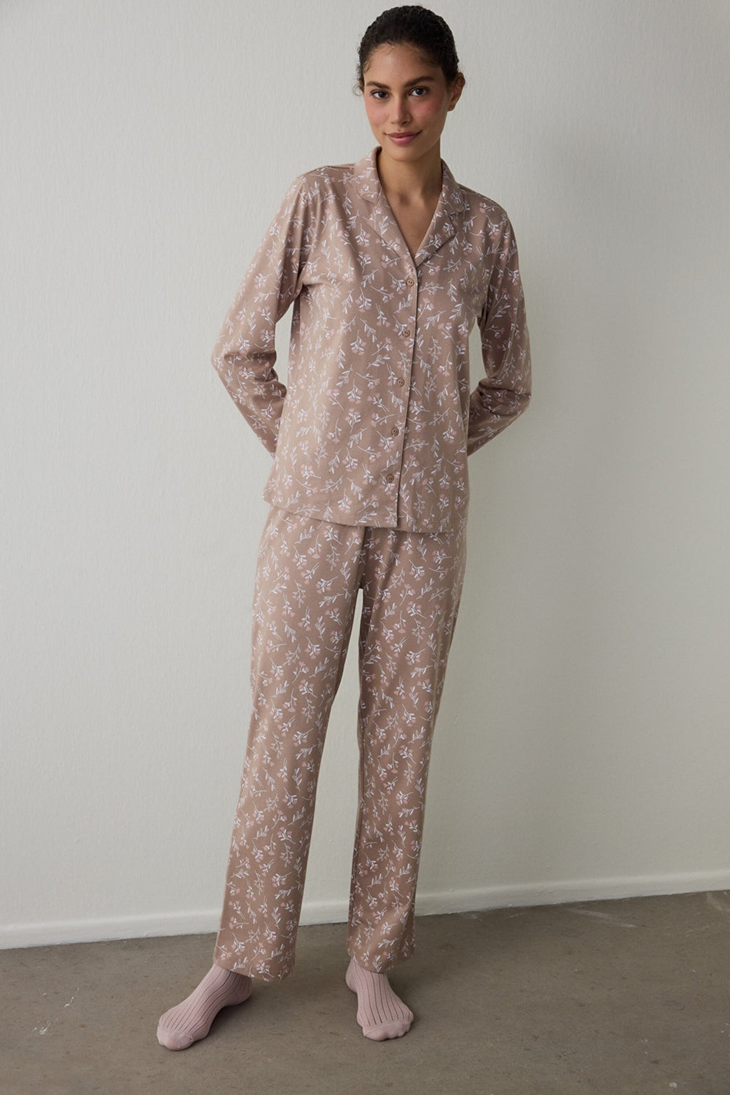 Beige Flower Time Shirt Collar Cotton Long-Sleeve Pajama Set