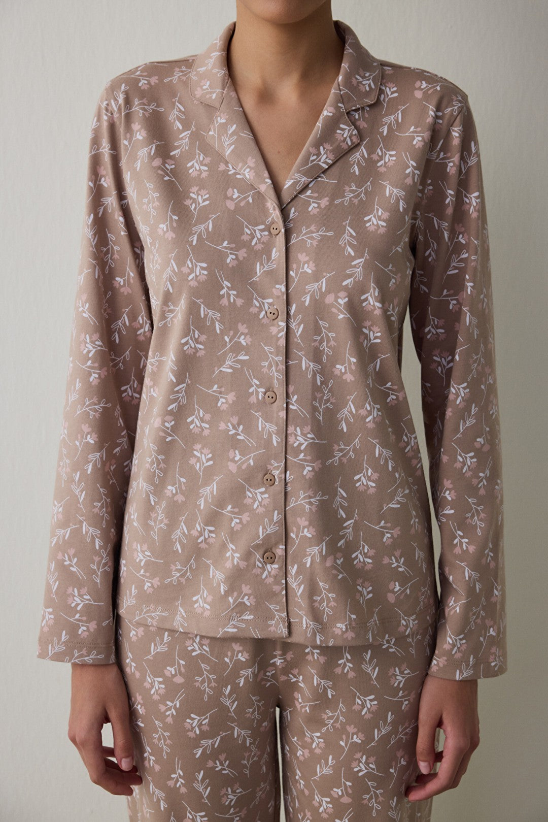 Beige Flower Time Shirt Collar Cotton Long-Sleeve Pajama Set