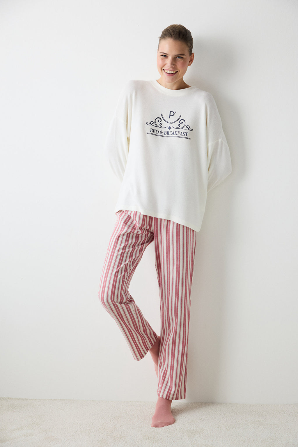 Aria Soft Ecru Sweatshirt