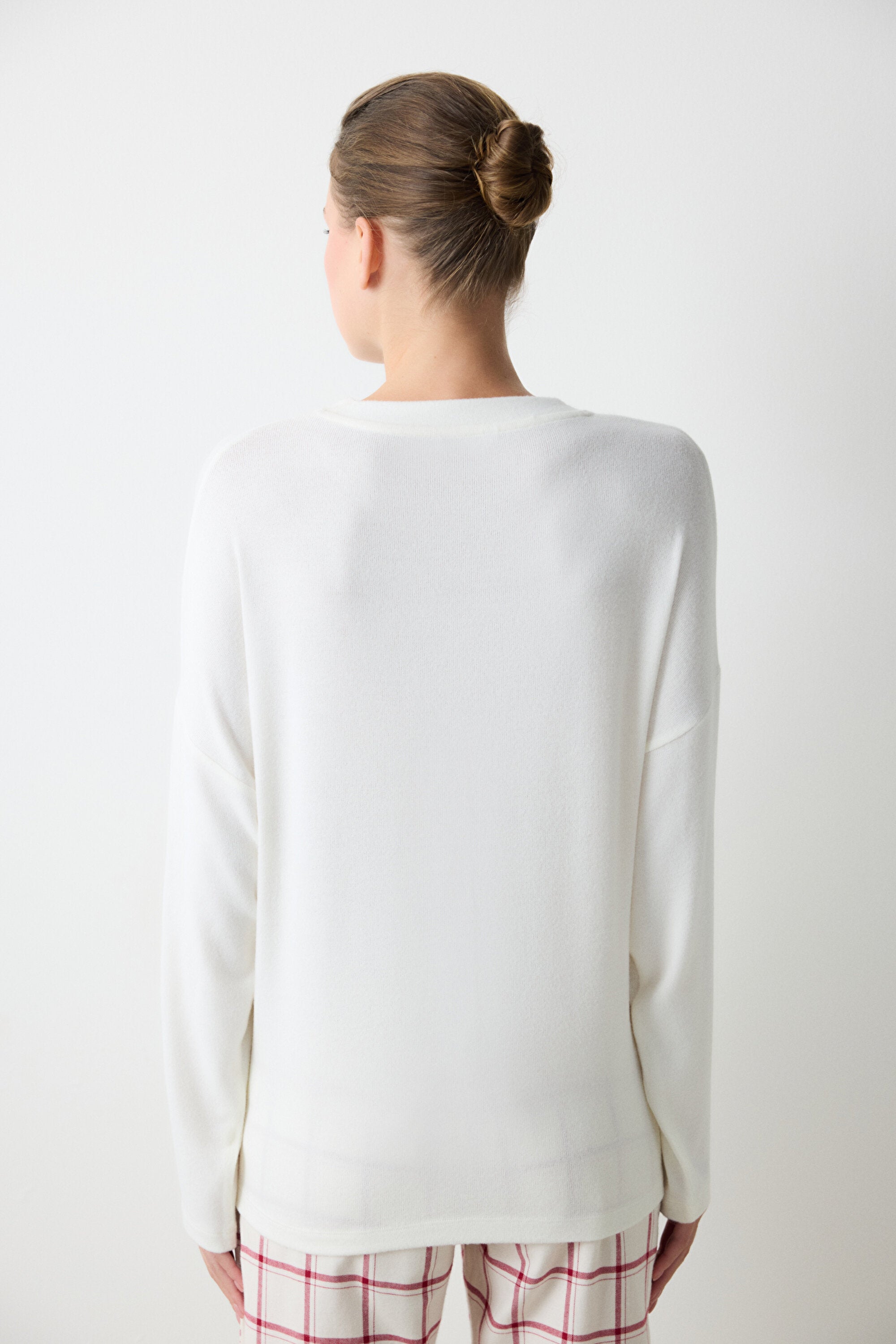 Aria Soft Ecru Sweatshirt