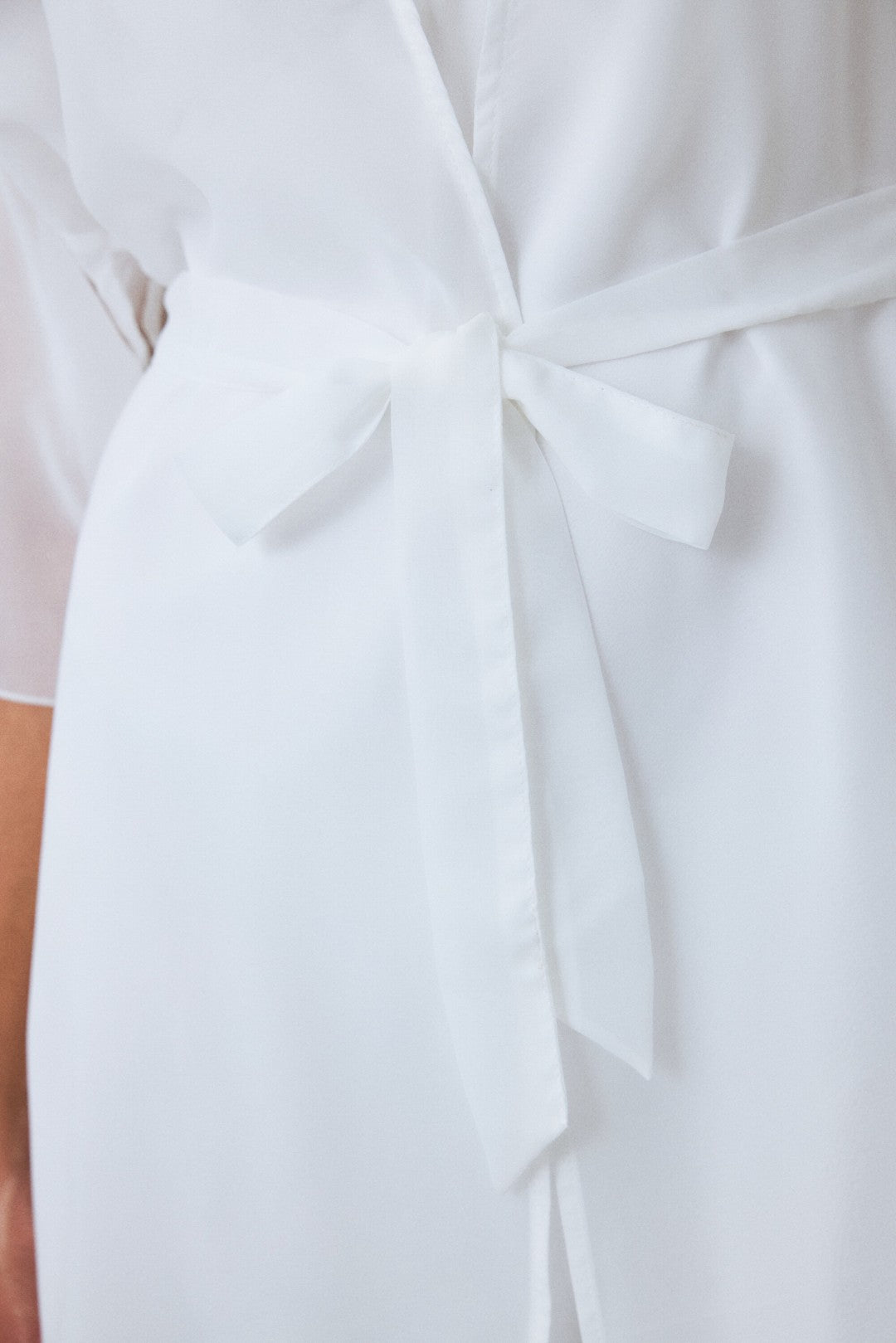 Off White Bridal Charming Short Sleeve Bridal Dressing Gown