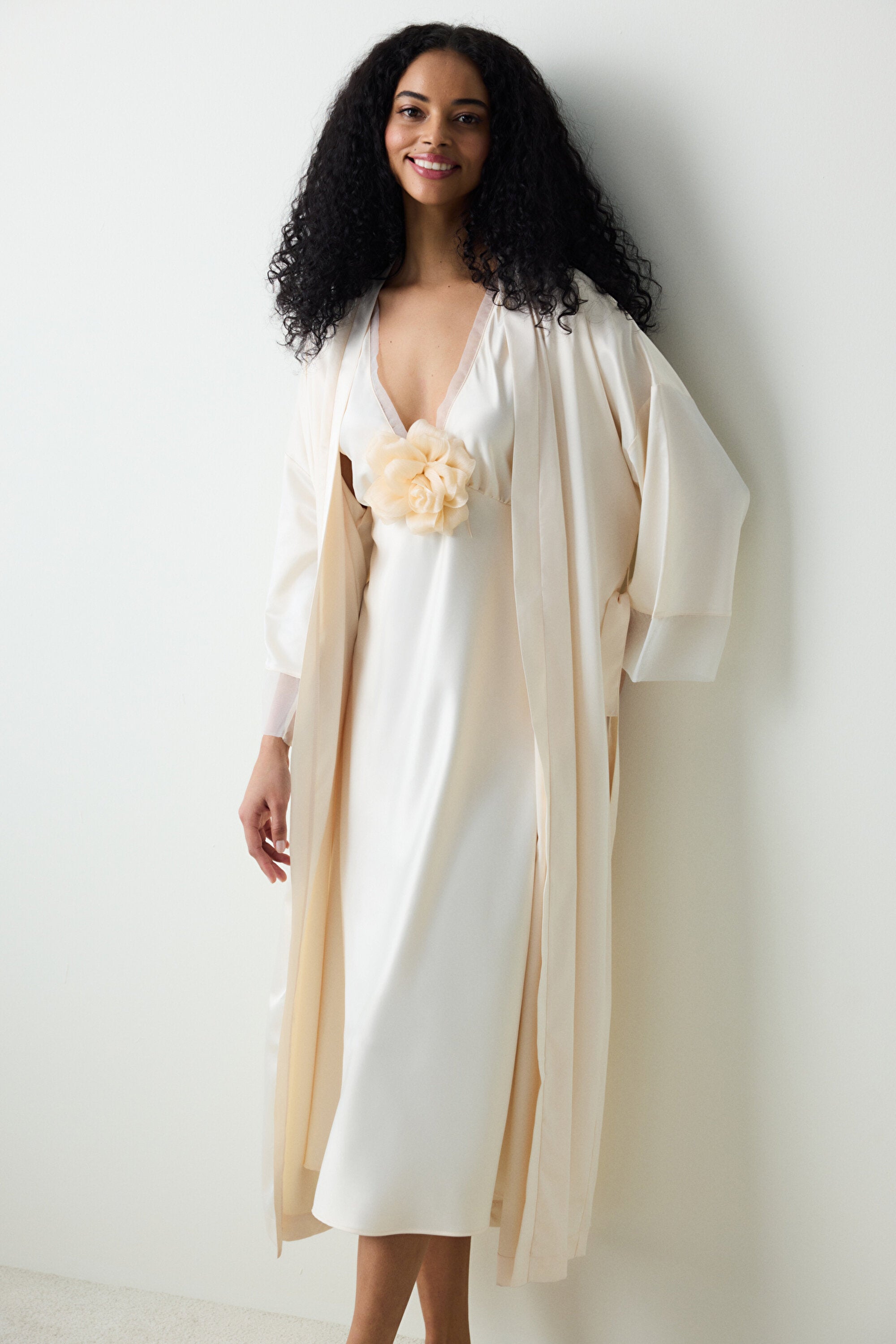 Roses Satin Cream Nightgown