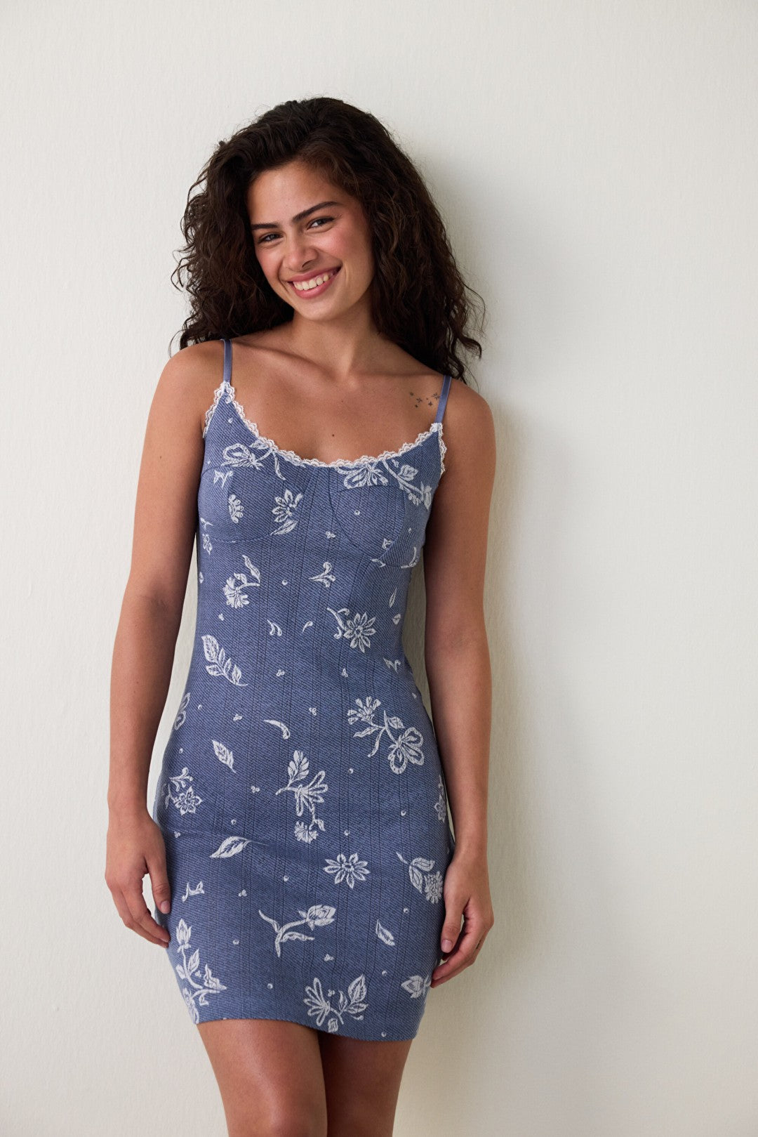 Indigo Hailee Crew Neck Floral Lace Detailed Cotton Pointel Nightgown