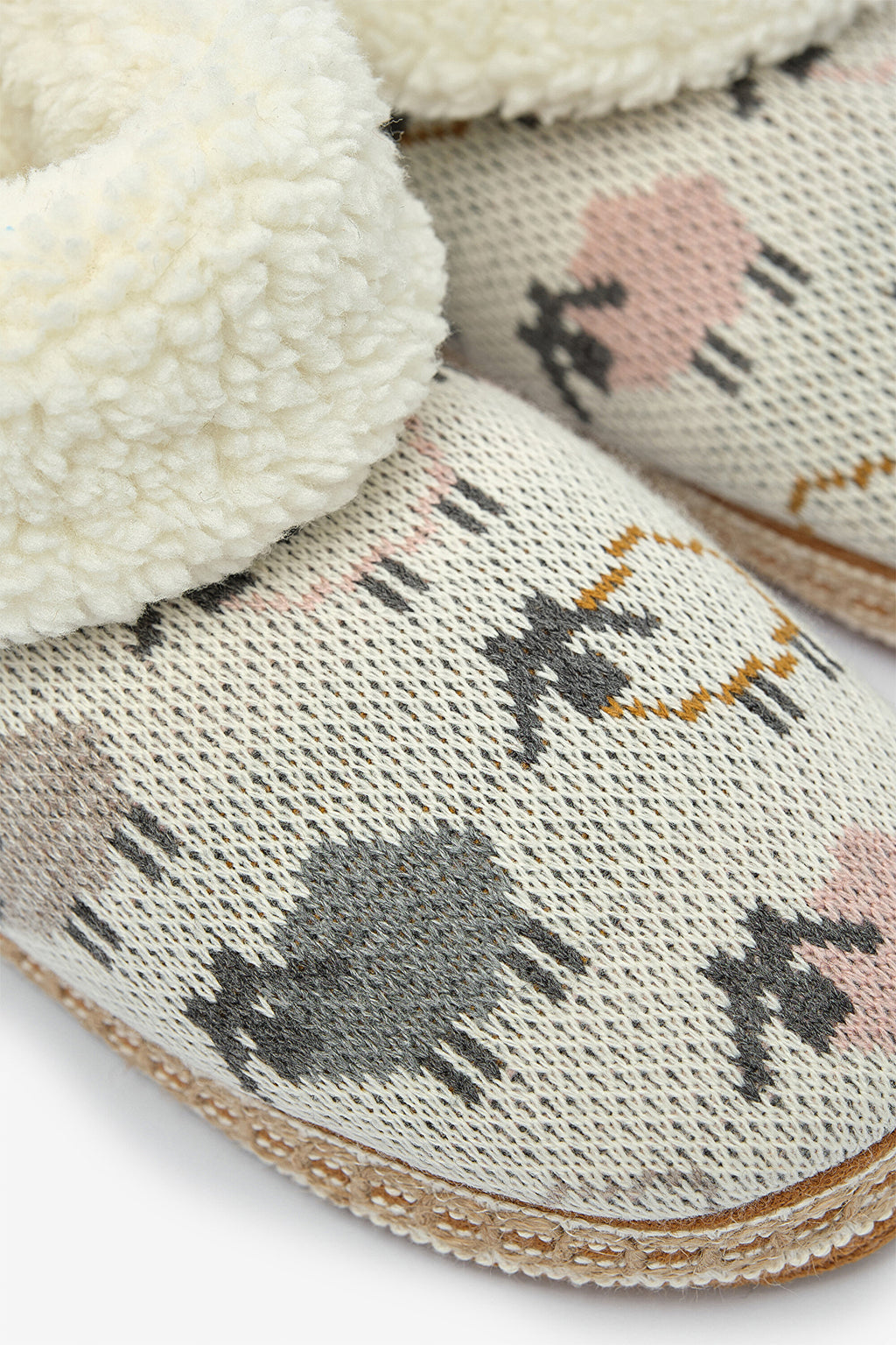 Tricot Soft White House Boots