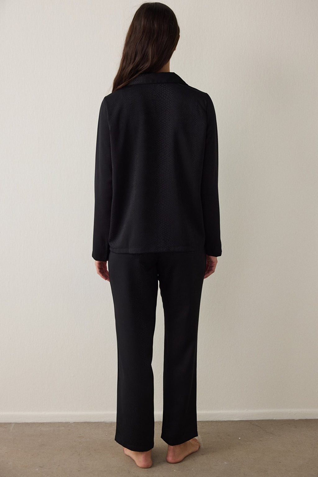 Black Fleur Satin Shirt Collar Long Sleeve Pajama Set