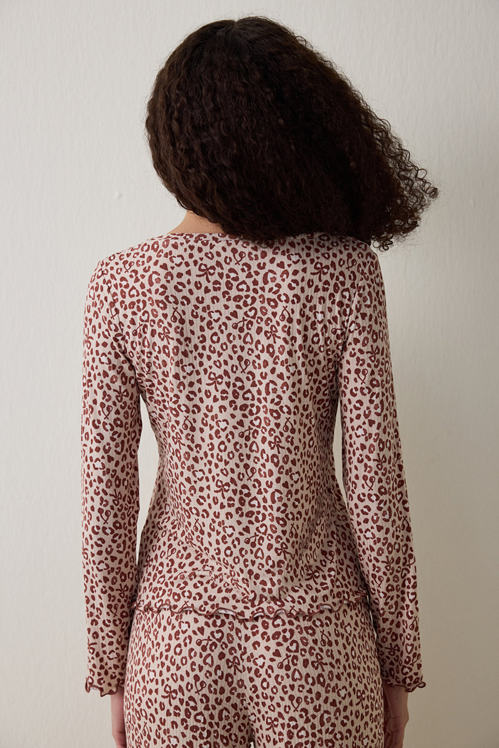 Beige Dreaming Leopard Print Crew Neck Long Sleeve Pajama Top