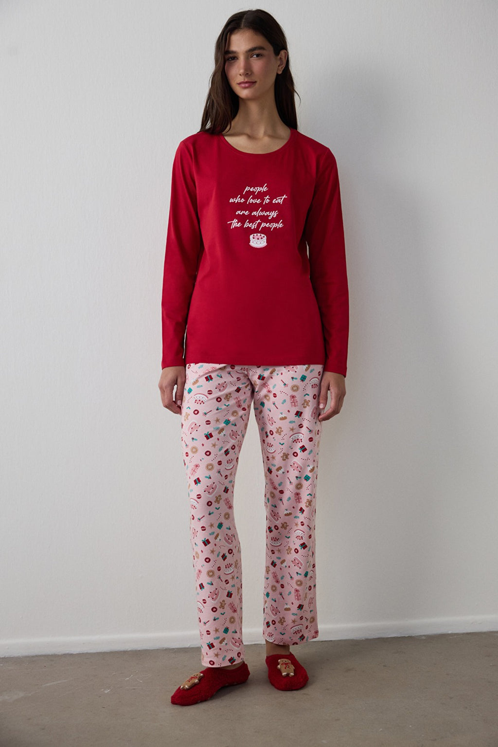 Red Joyous Time Christmas Themed Crew Neck Cotton Long-Sleeve Pajama Set